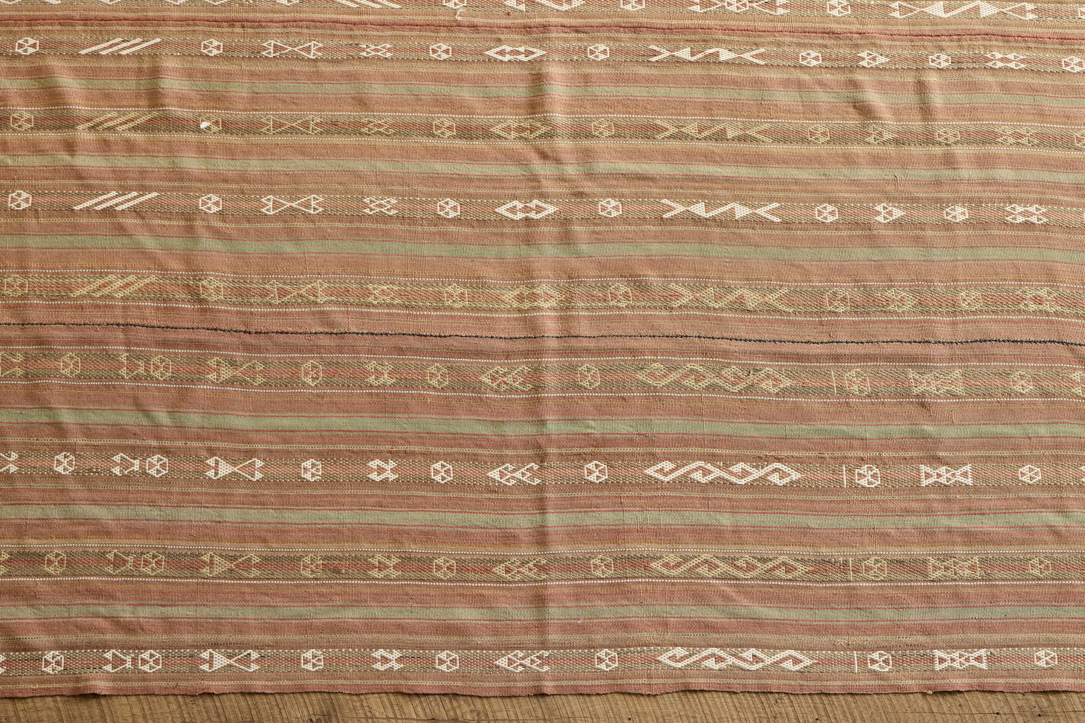 Turkish Kilim Rug  5'9 X 8'11