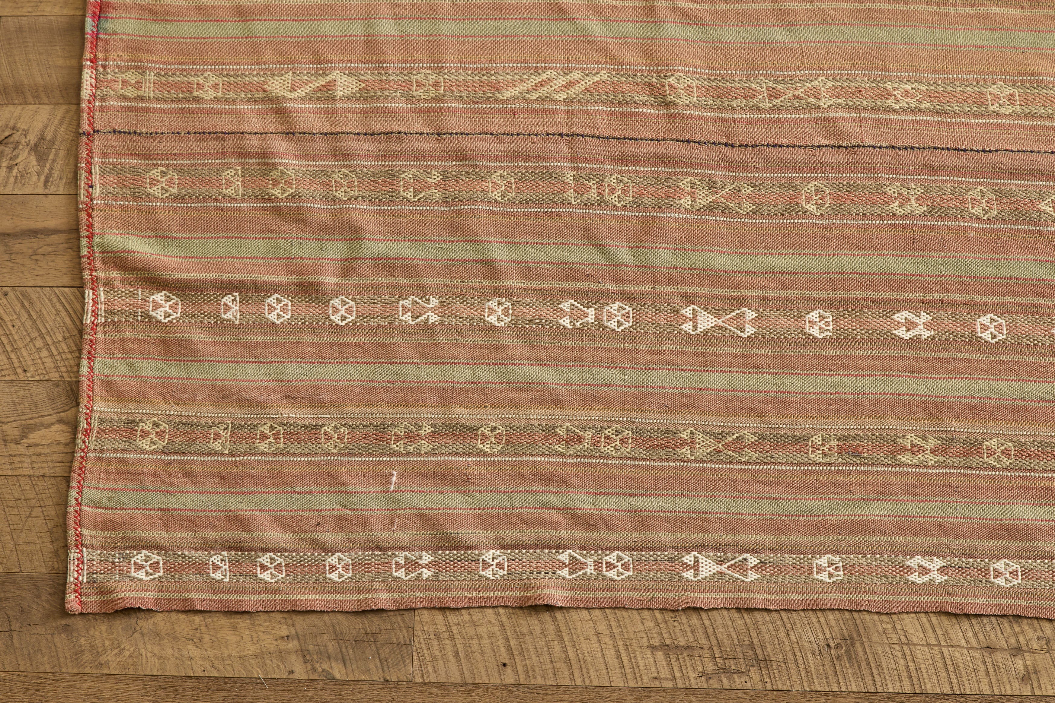 Turkish Kilim Rug  5'9 X 8'11