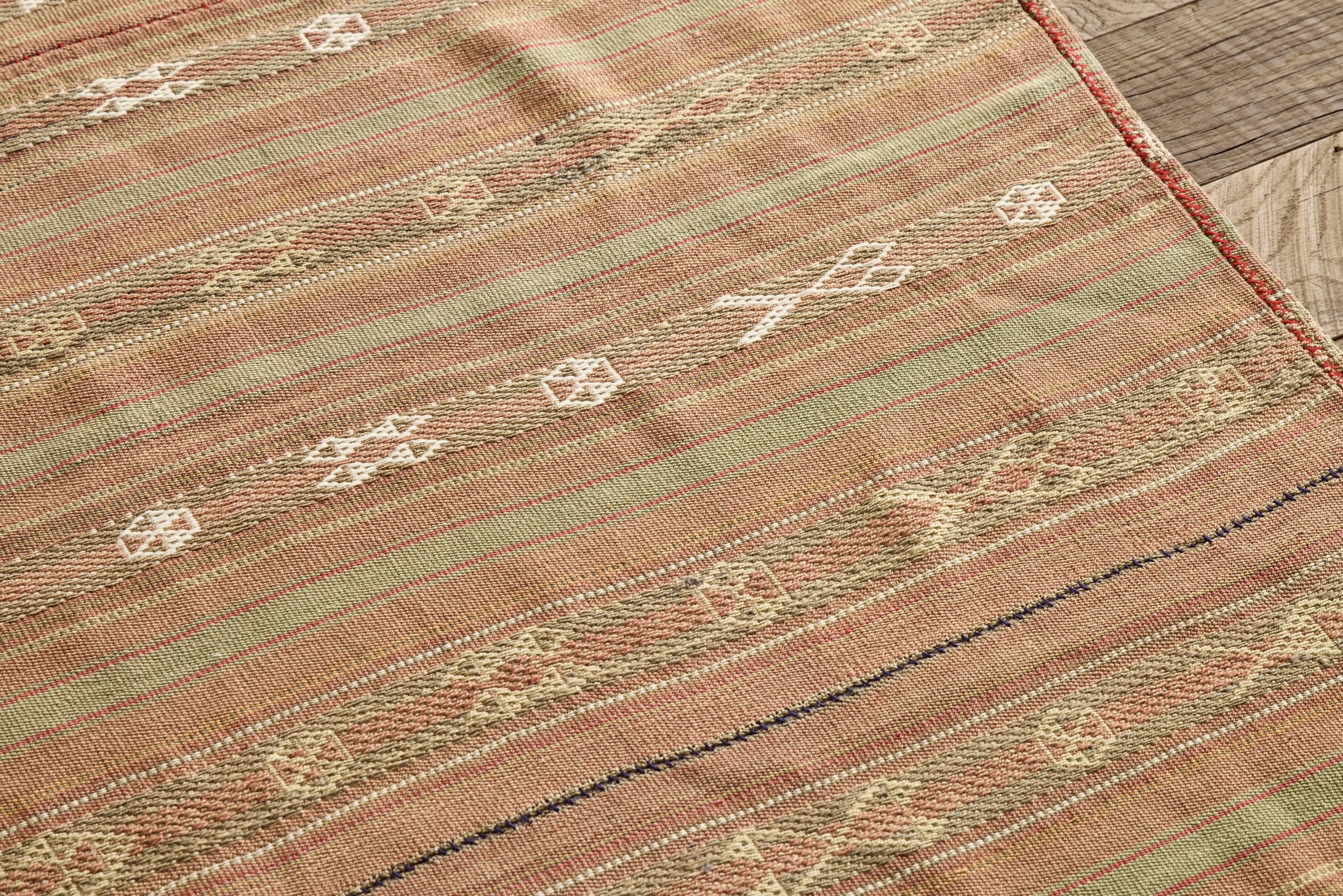 Turkish Kilim Rug  5'9 X 8'11