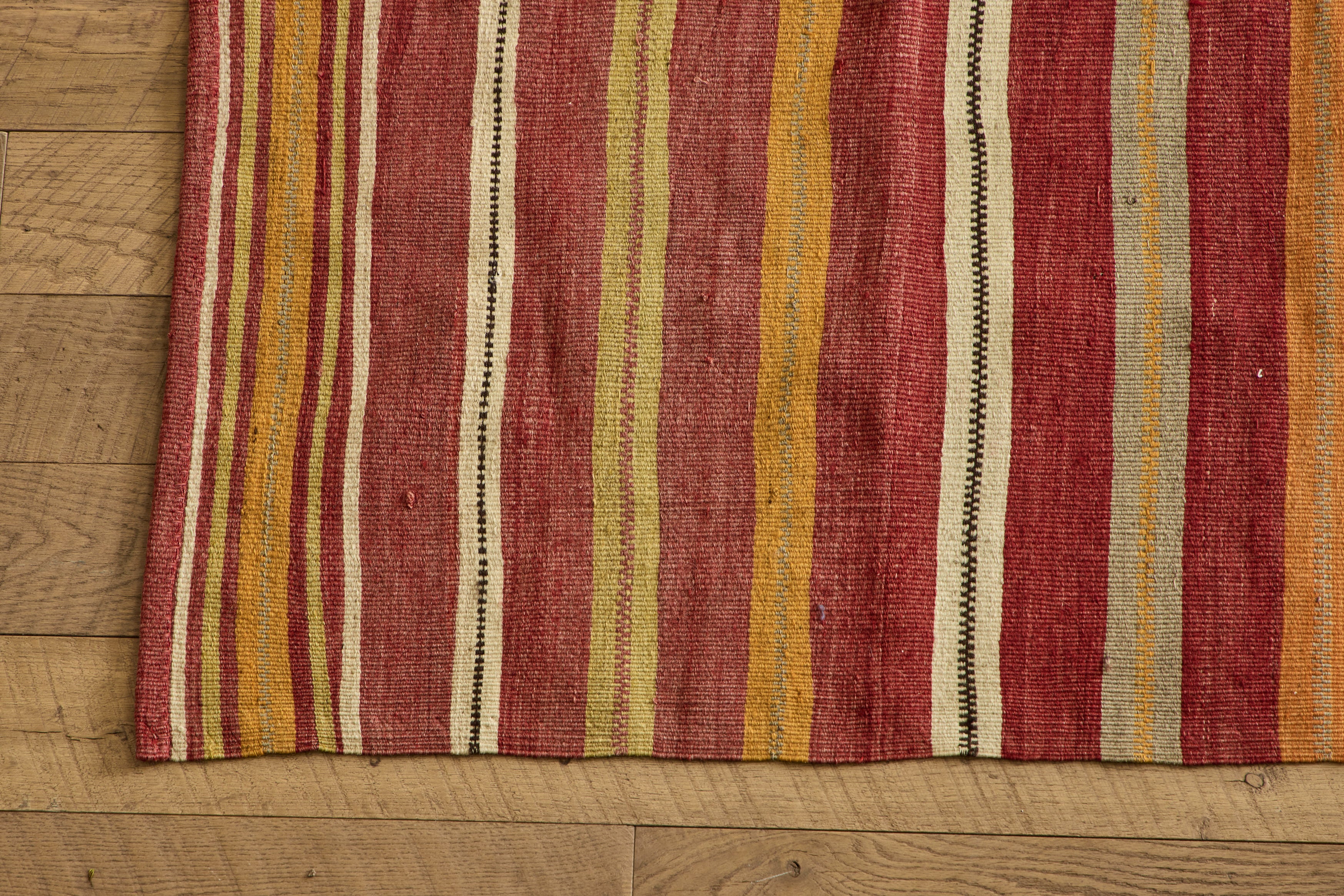 Turkish Kilim Rug 4' X 5'8