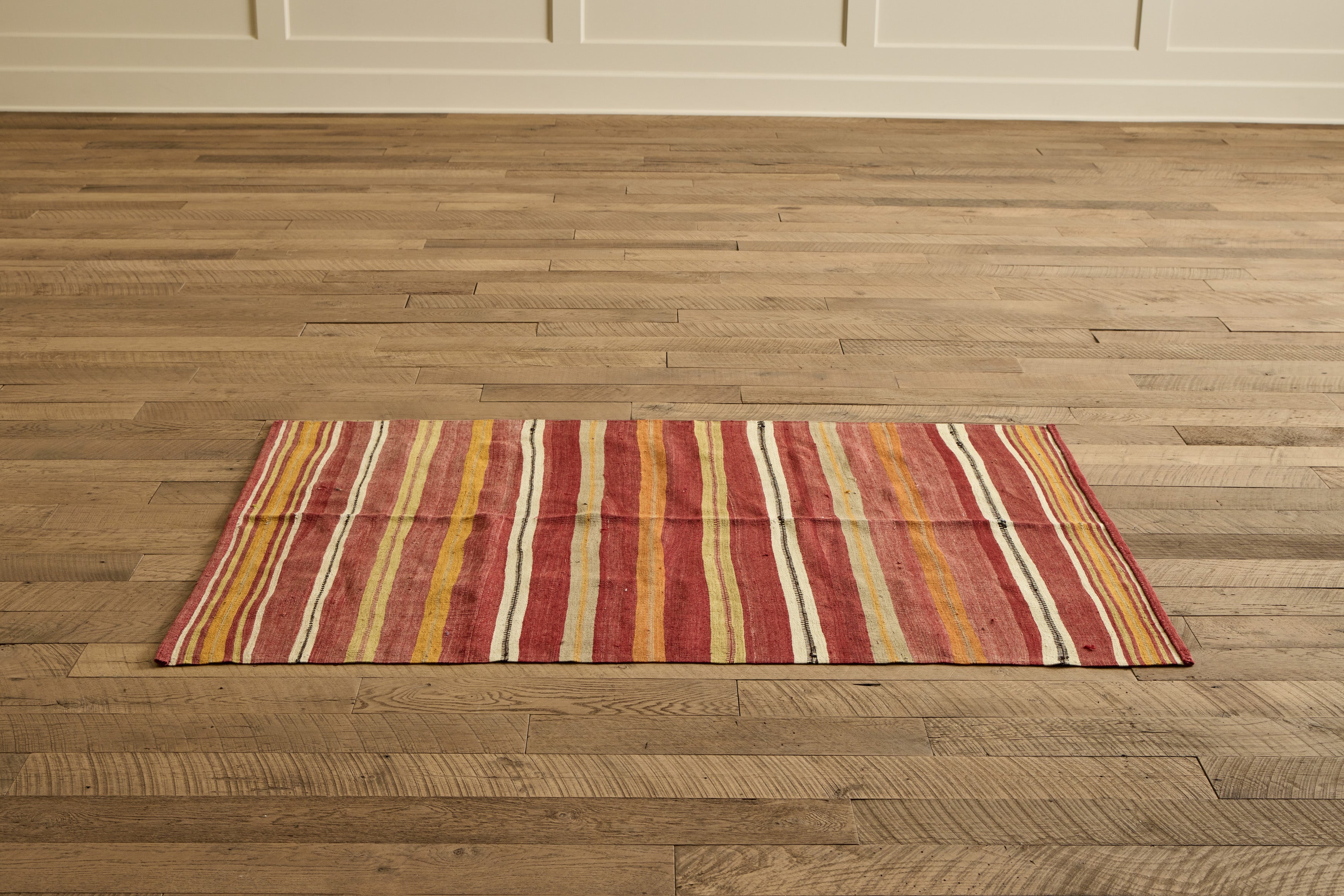Turkish Kilim Rug 4' X 5'8