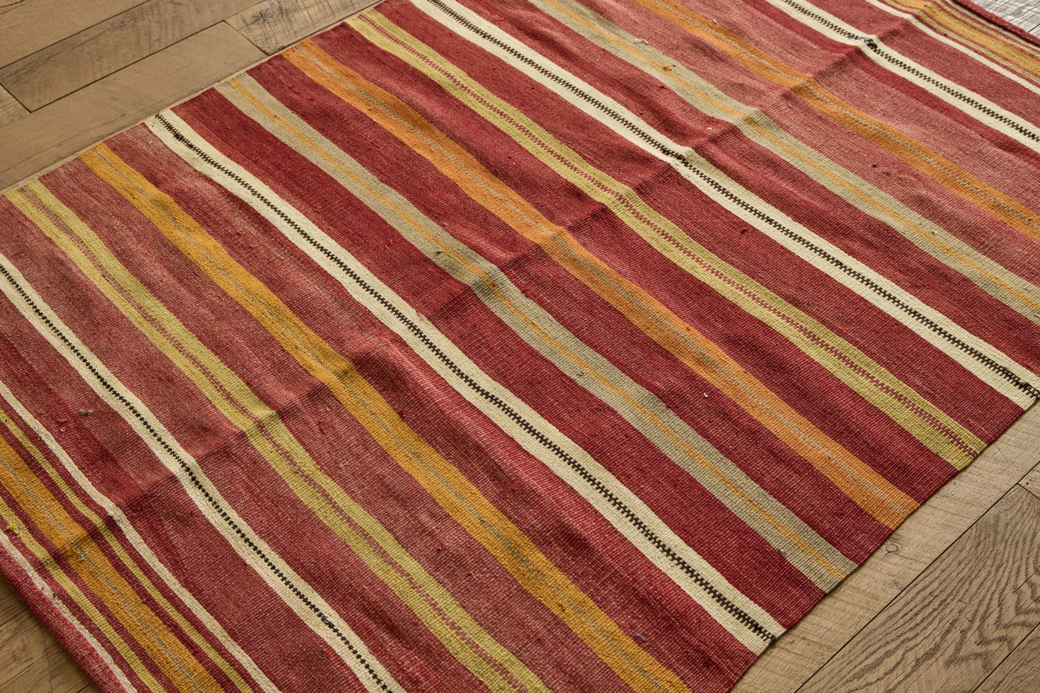 Turkish Kilim Rug 4' X 5'8