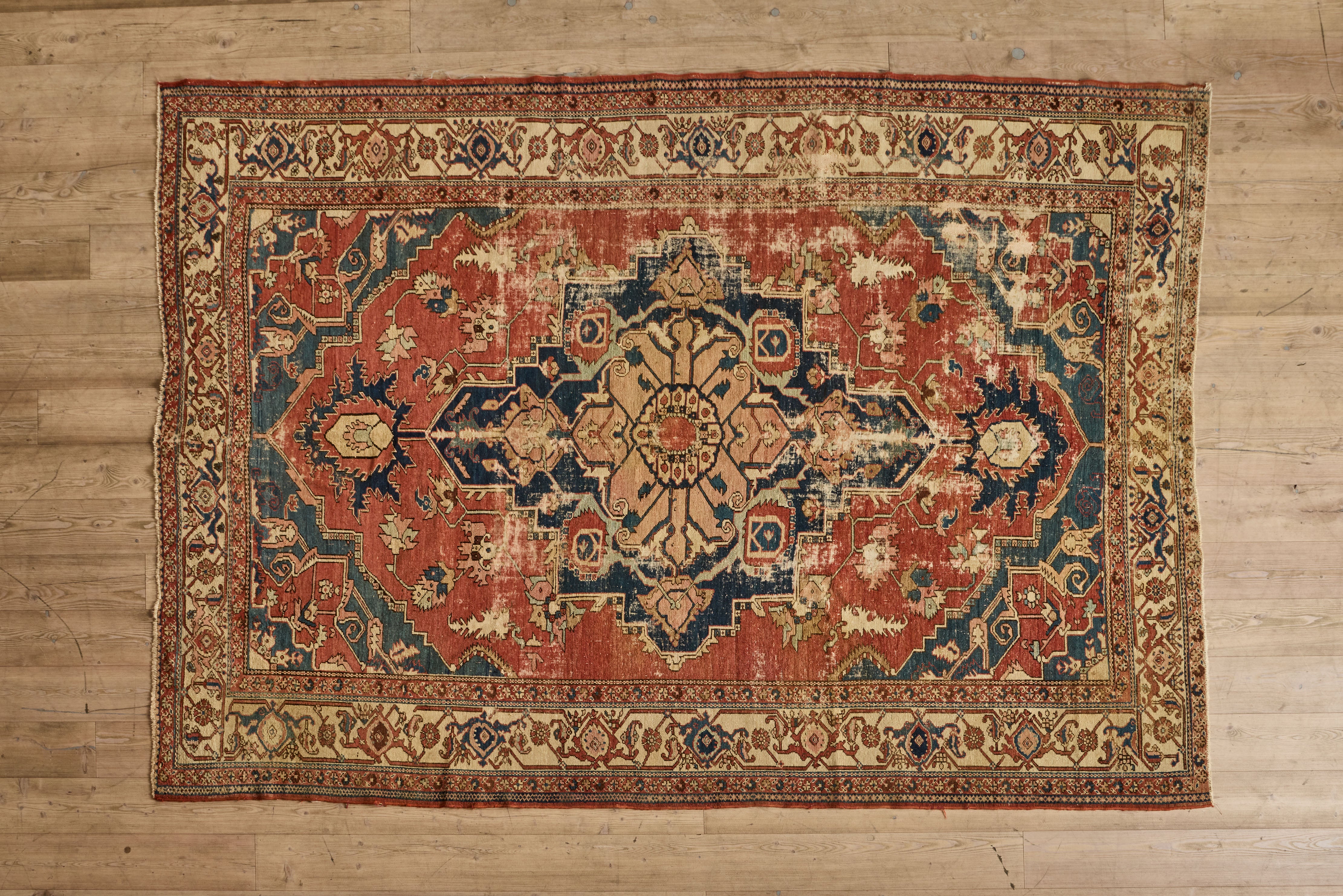 Persian Serapi Rug 8' x 11'4