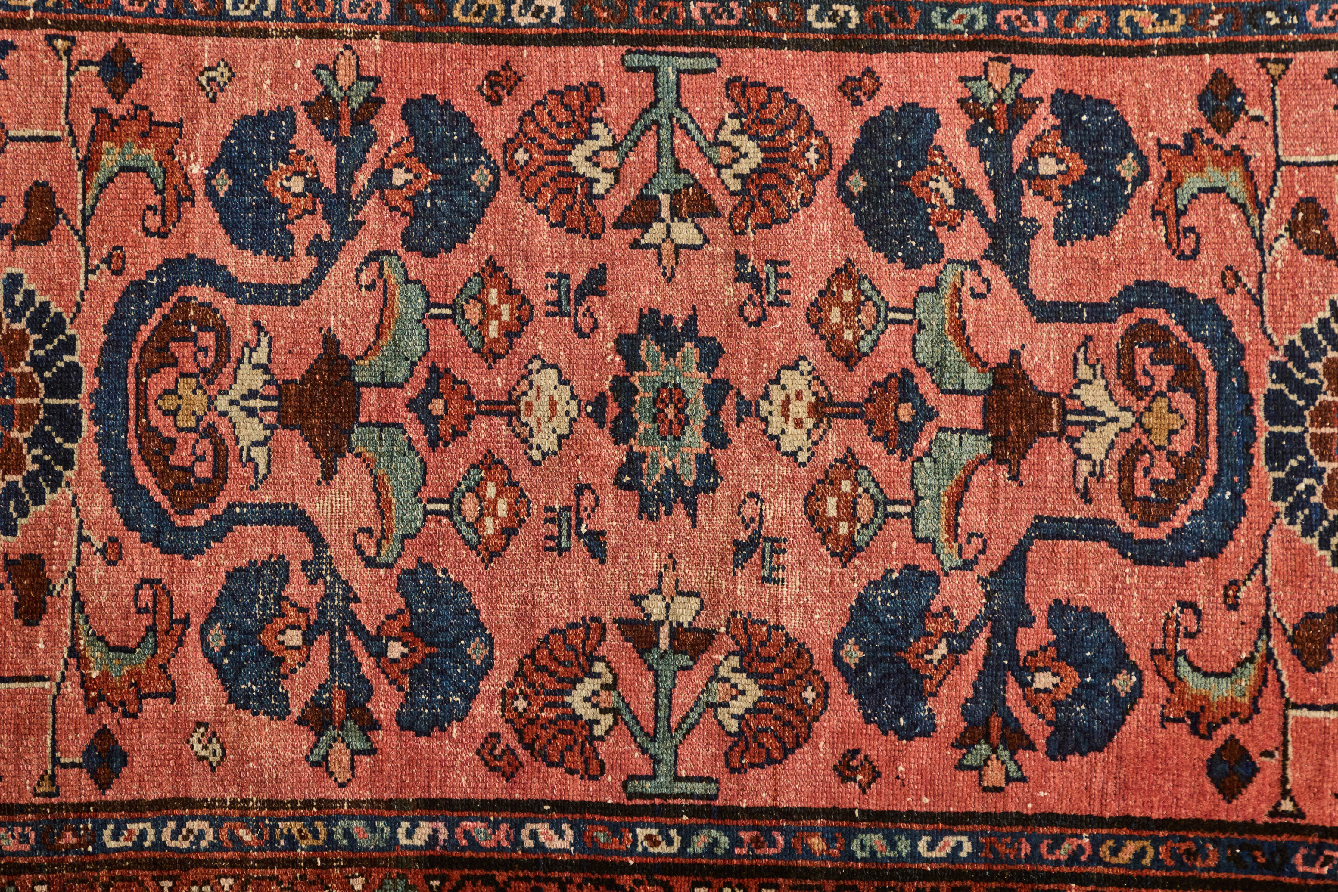 Malayer Scatter Rug 2'7 x 3'9