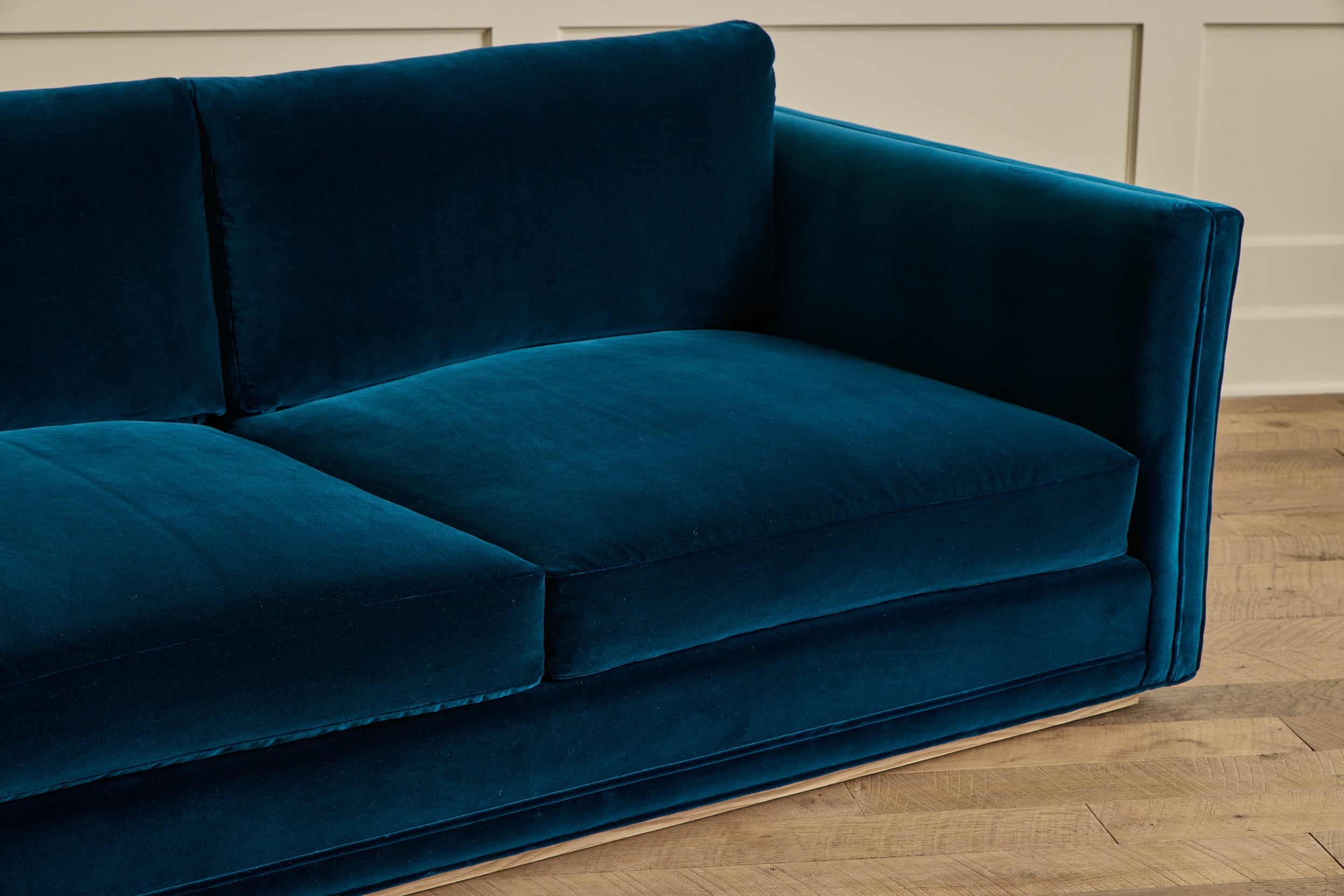 Modern Sofa, 84"