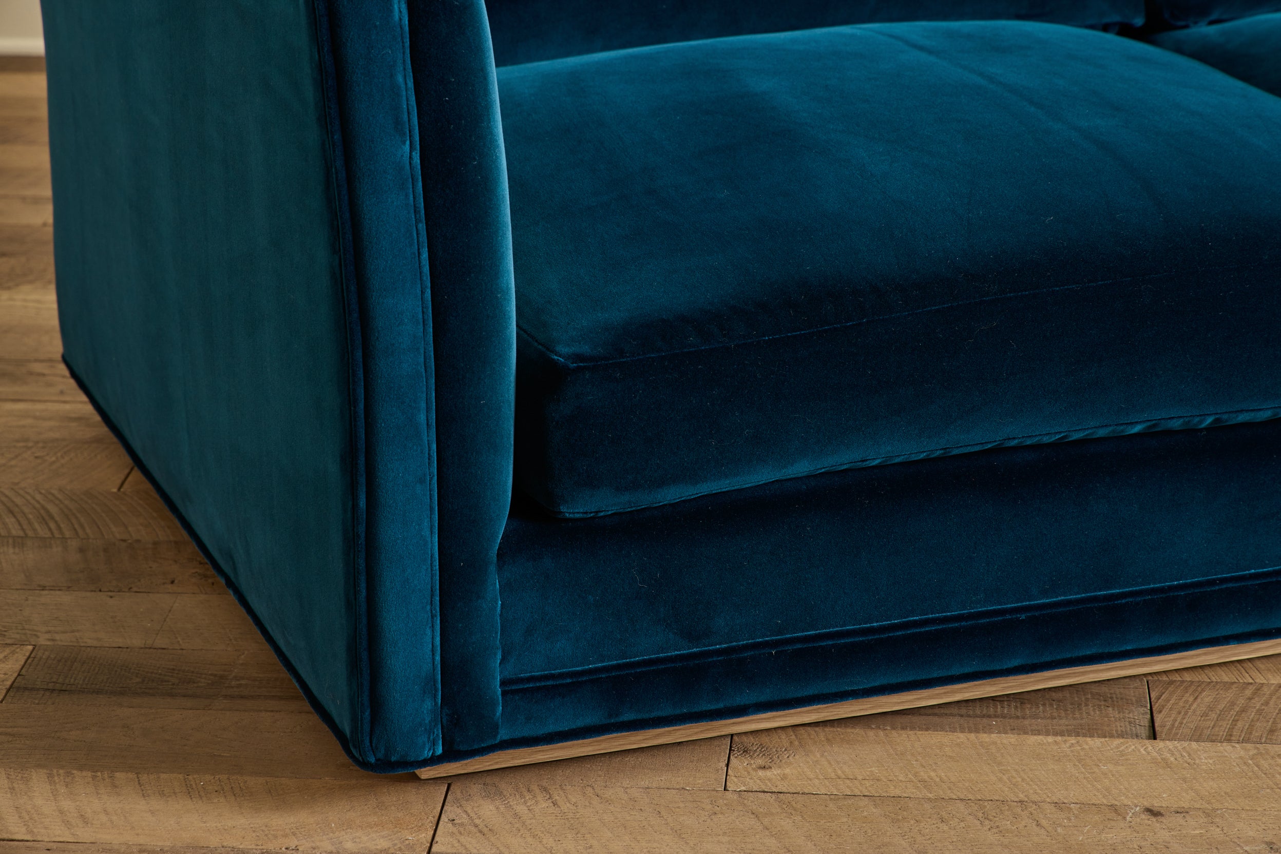 Modern Sofa, 84"