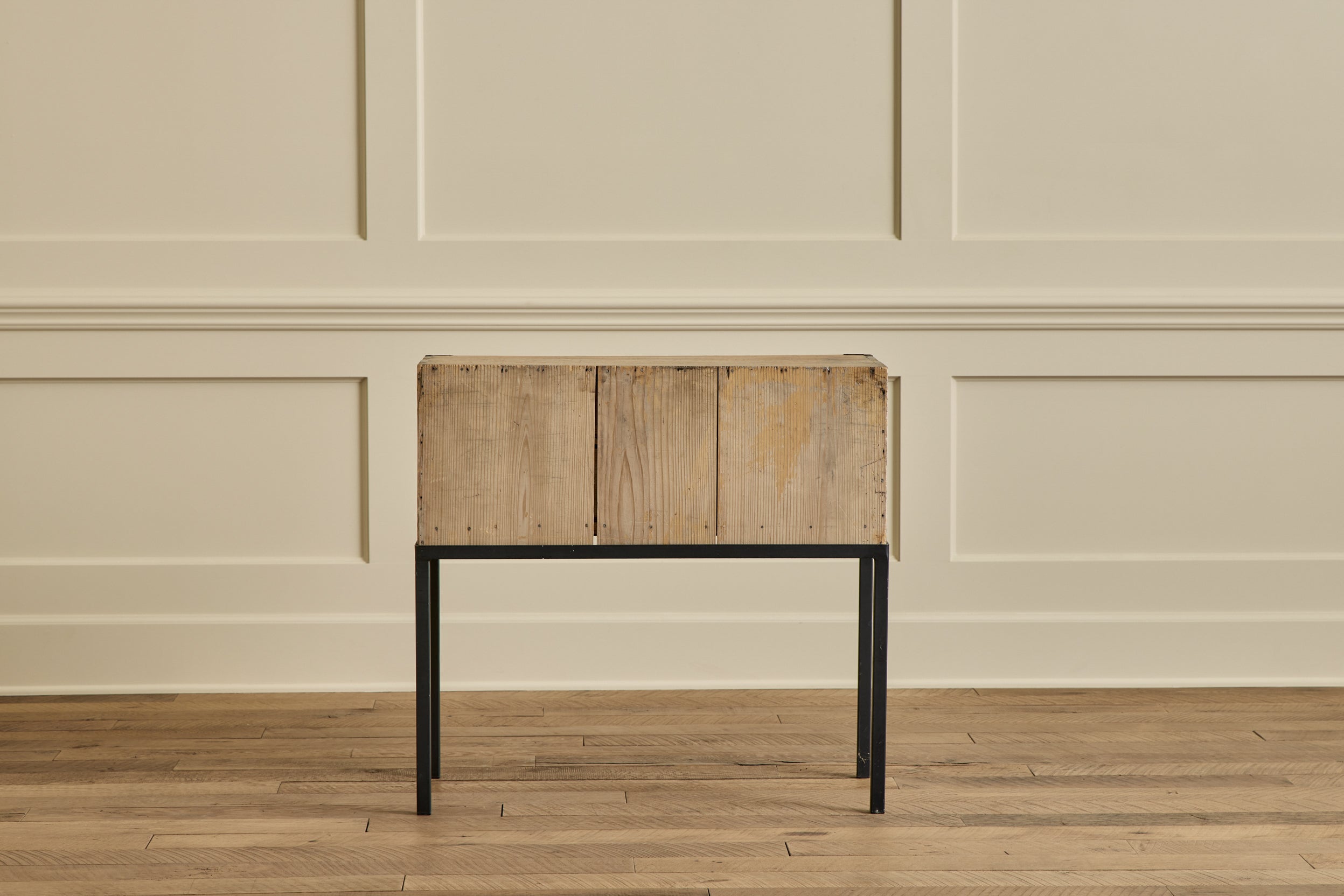 Ko Dansu Tansu Chest with Base