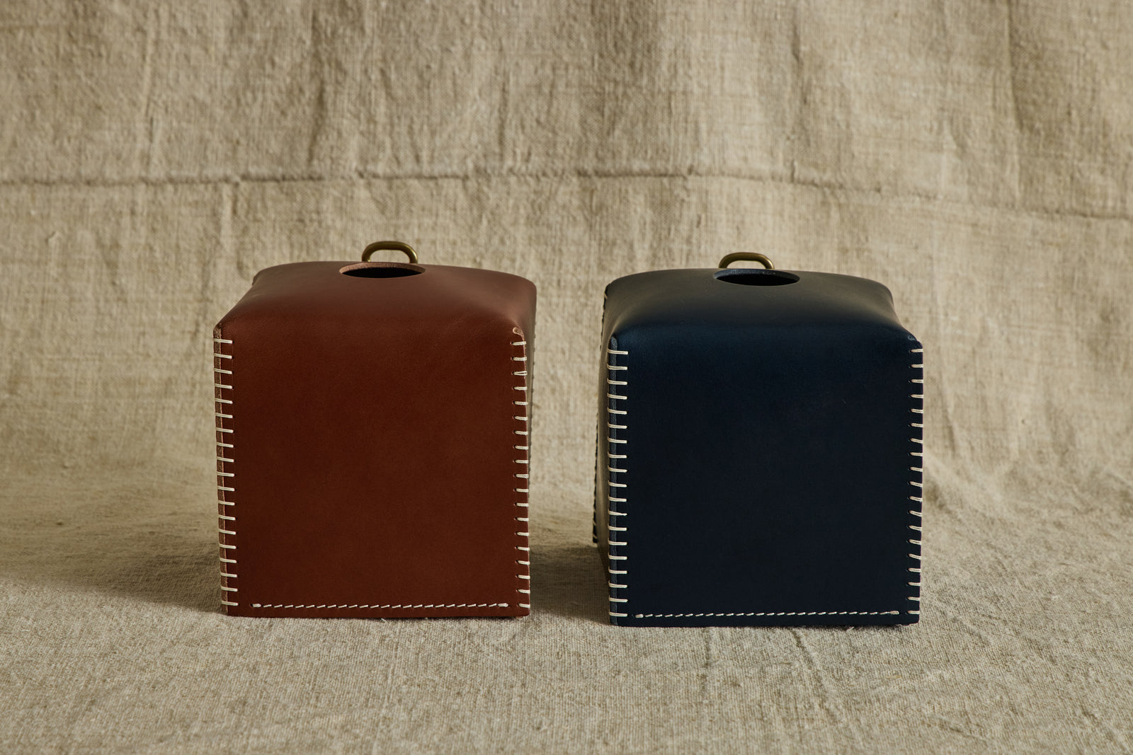 TISSUE CASE 3 チョコチップ brunt Leather Tissue Holder – Nickey Kehoe