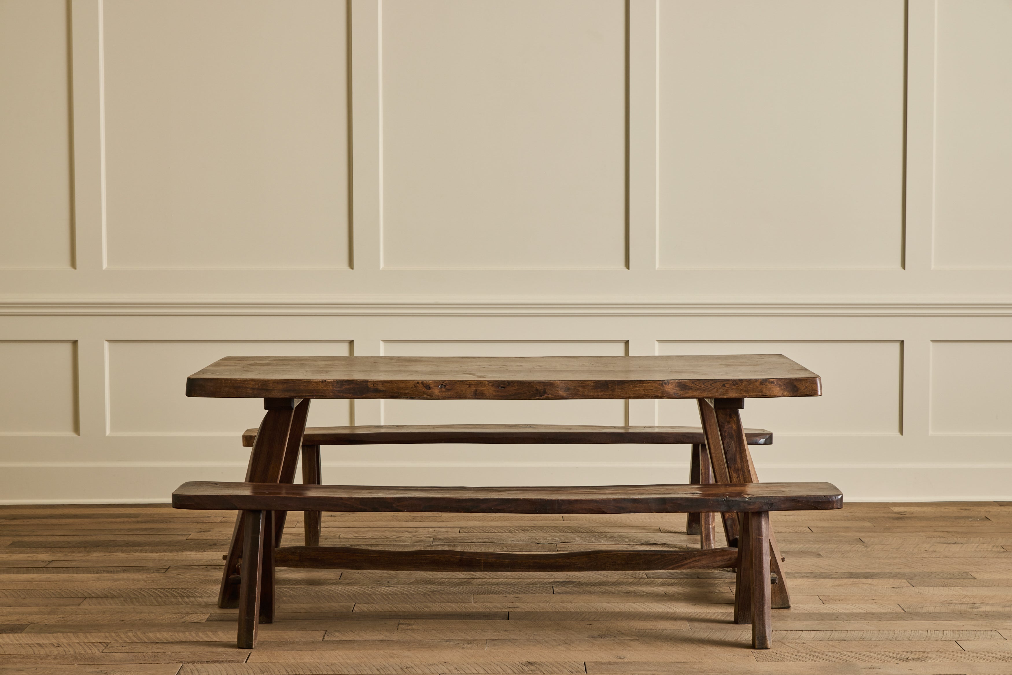 Hannenin Table & 2 Bench Set