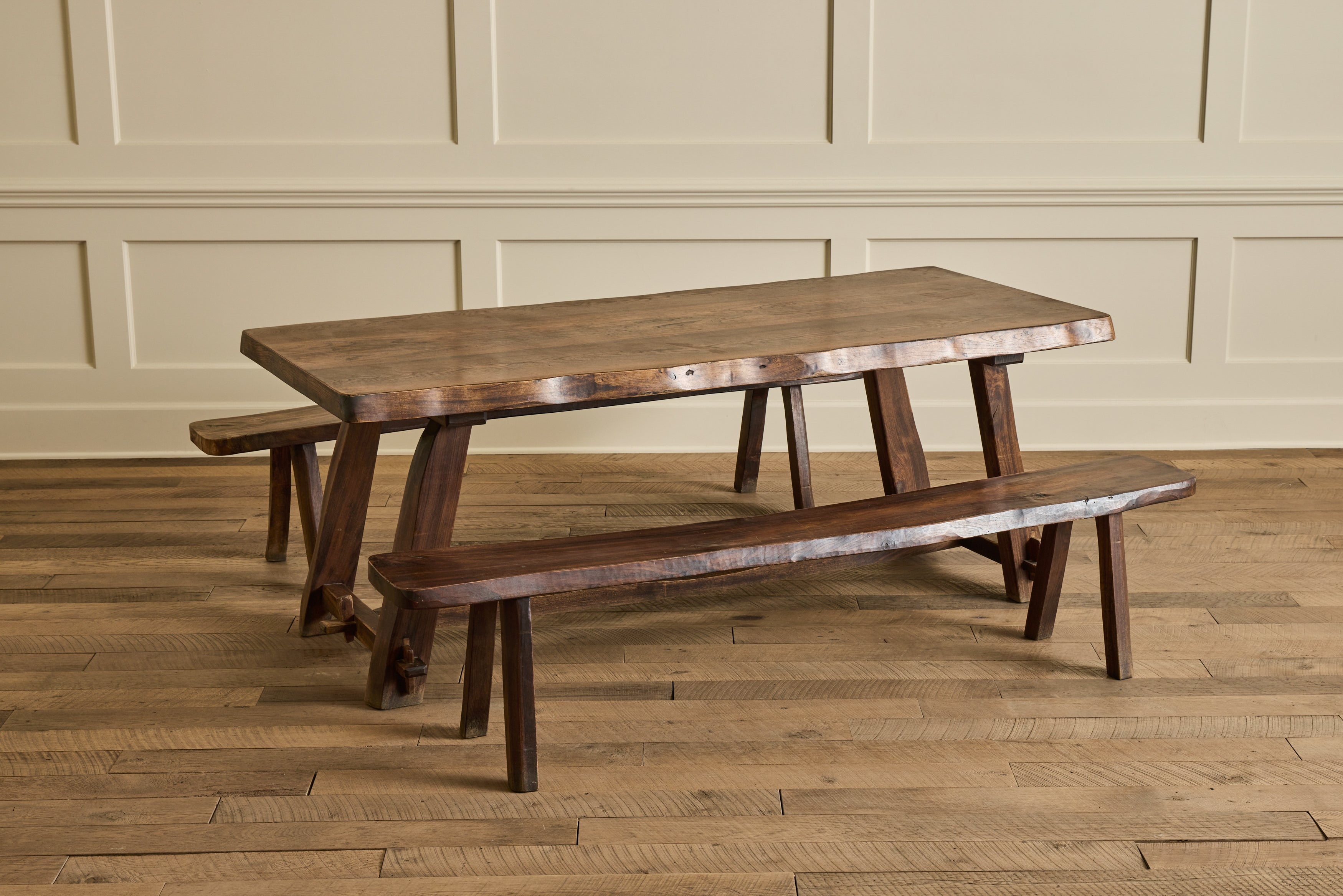 Hannenin Table & 2 Bench Set