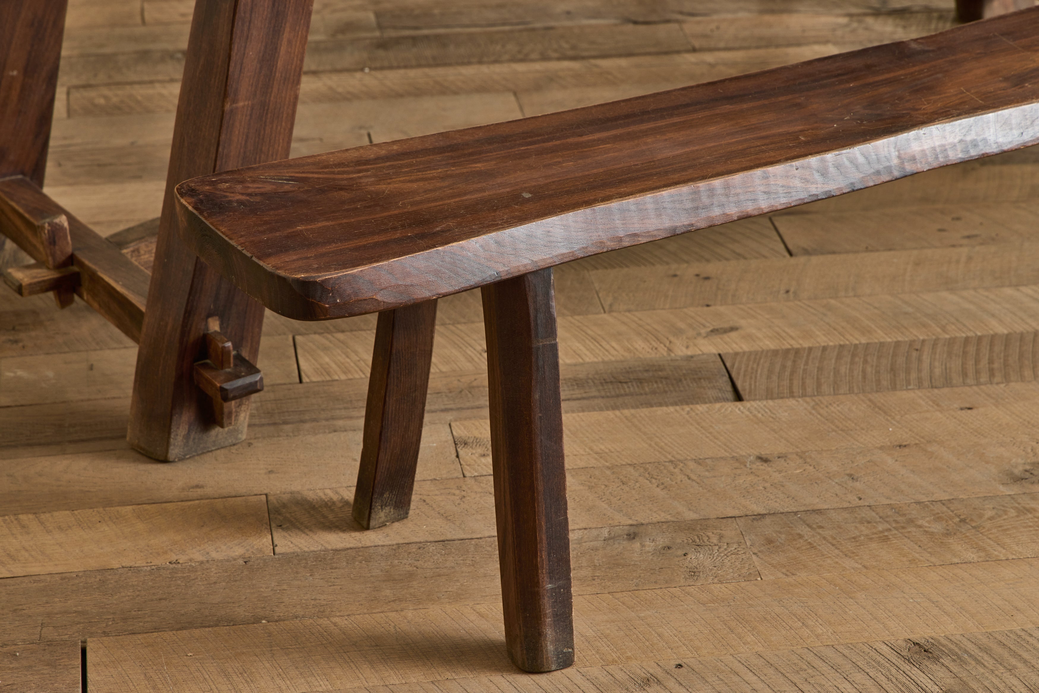 Hannenin Table & 2 Bench Set