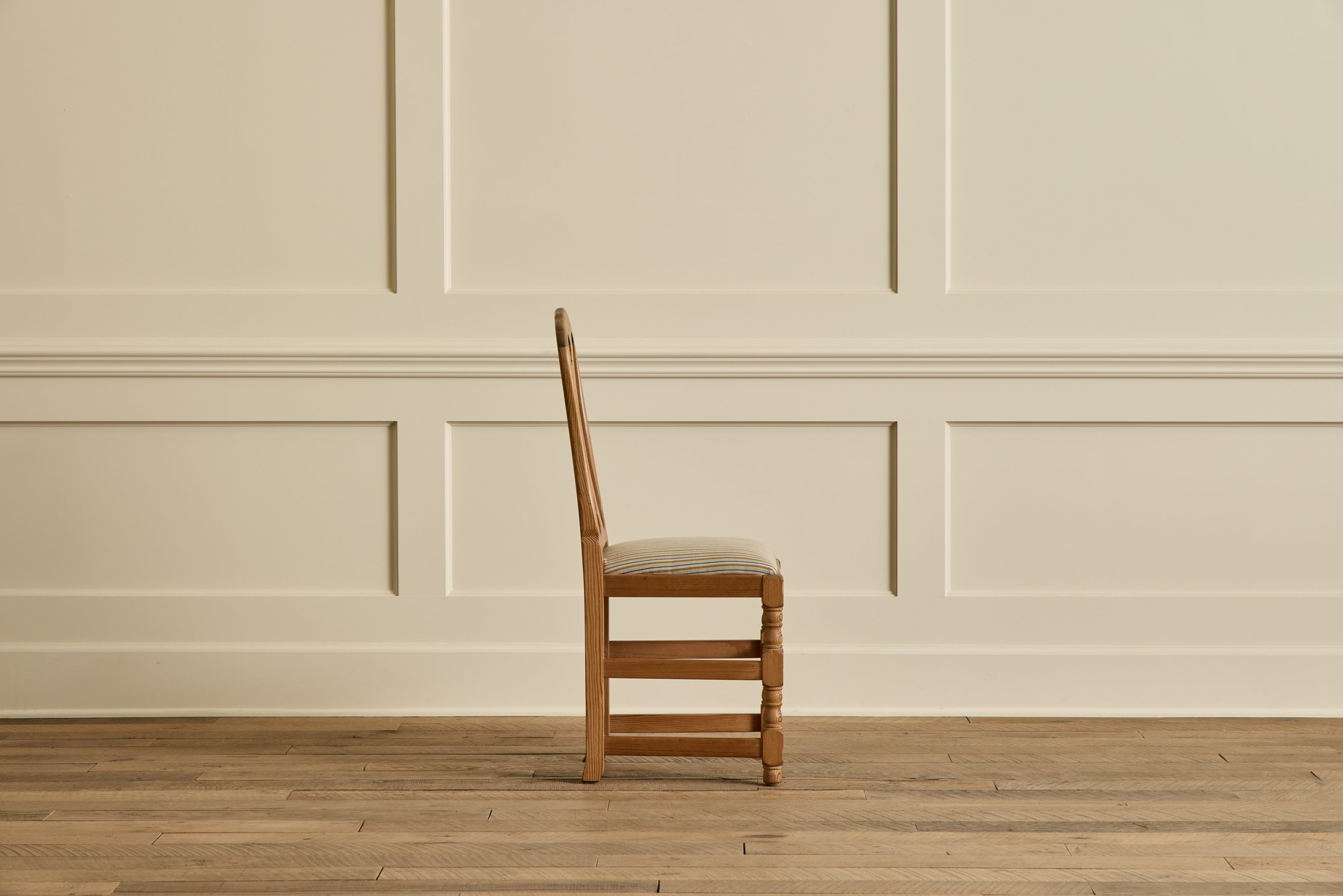 Set of 6 Krogenaes Dining Chairs