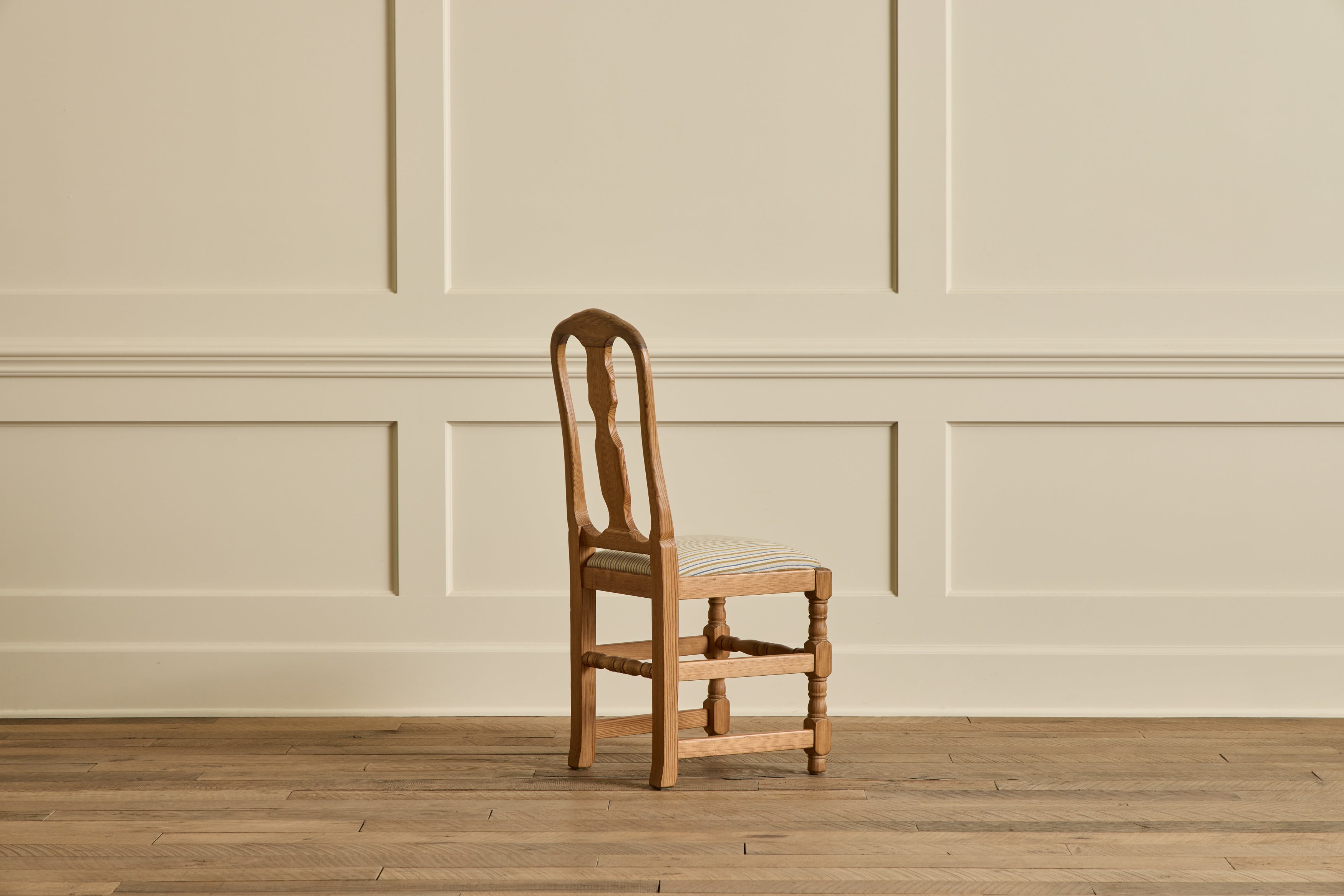 Set of 6 Krogenaes Dining Chairs