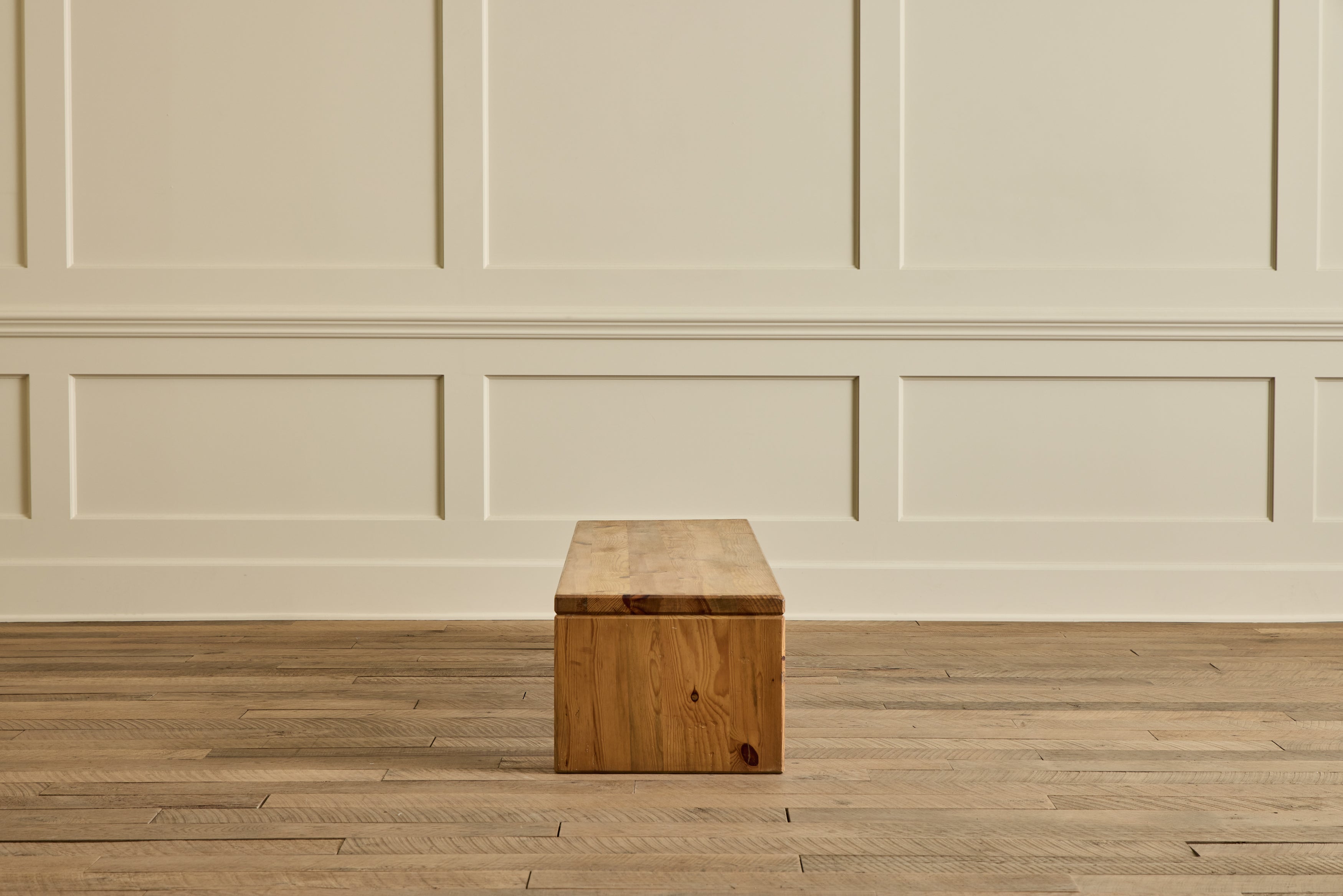 Sven Larsson Pine Bench