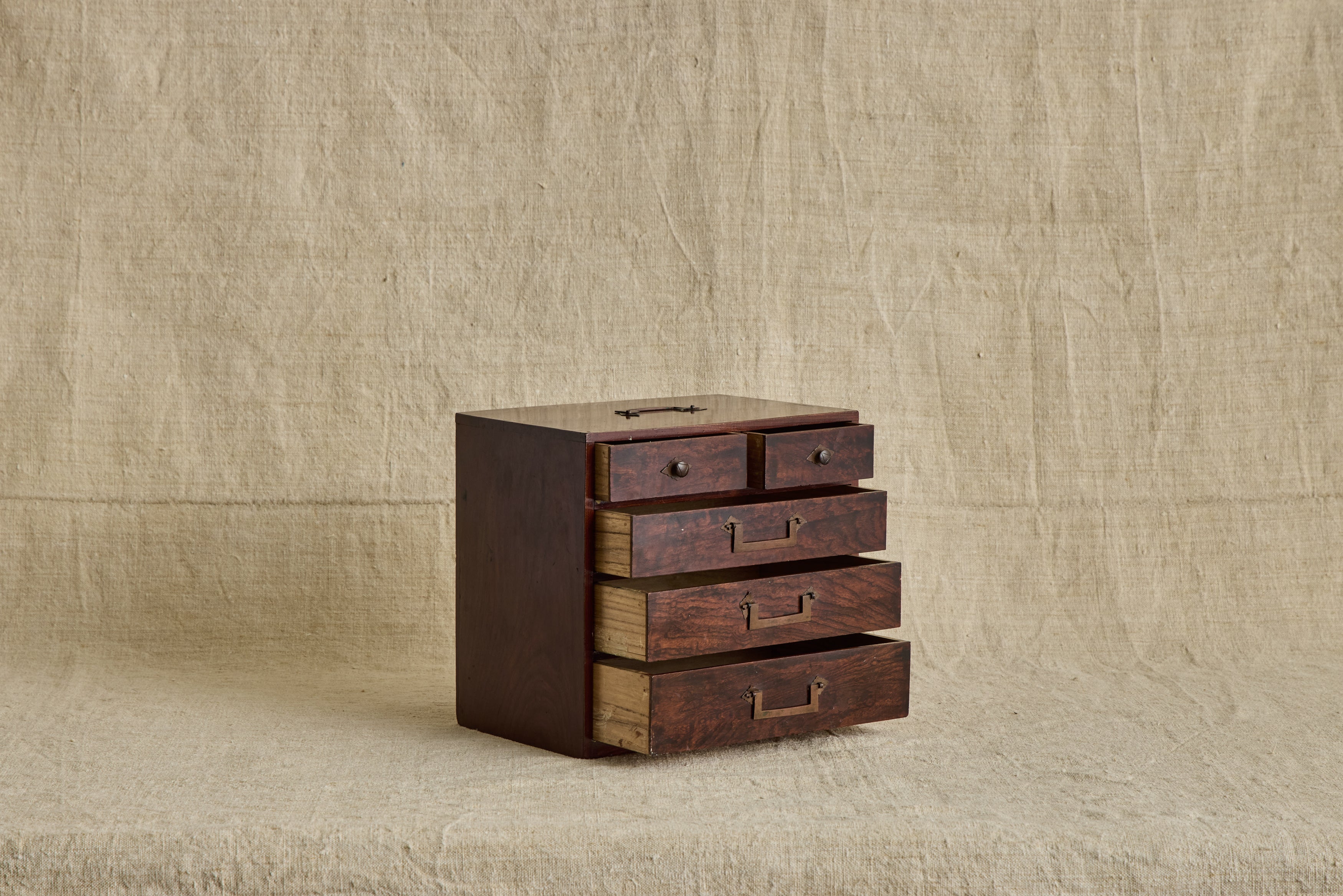 Sakata Hari Bako (Sewing Box)