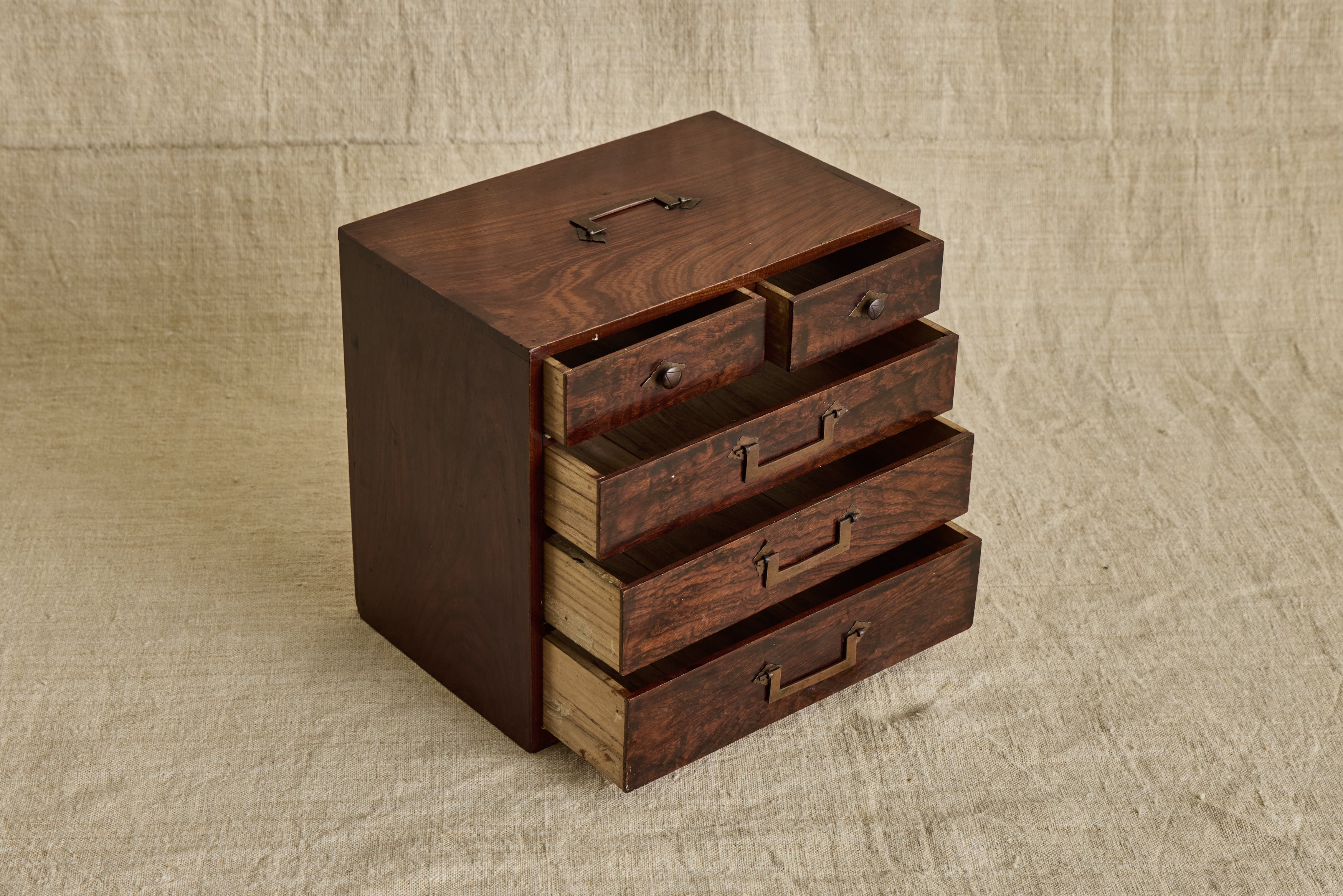 Sakata Hari Bako (Sewing Box)