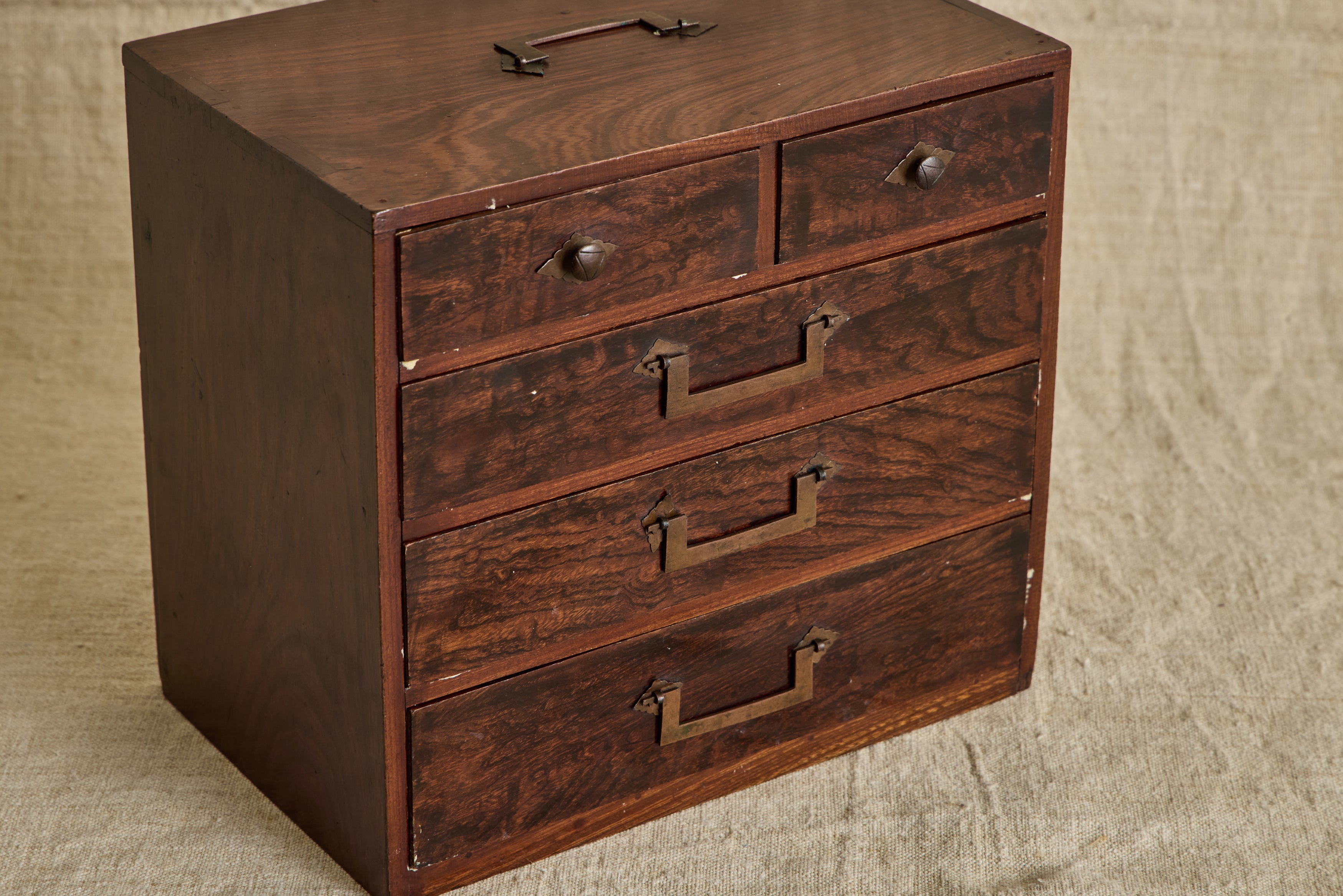 Sakata Hari Bako (Sewing Box)