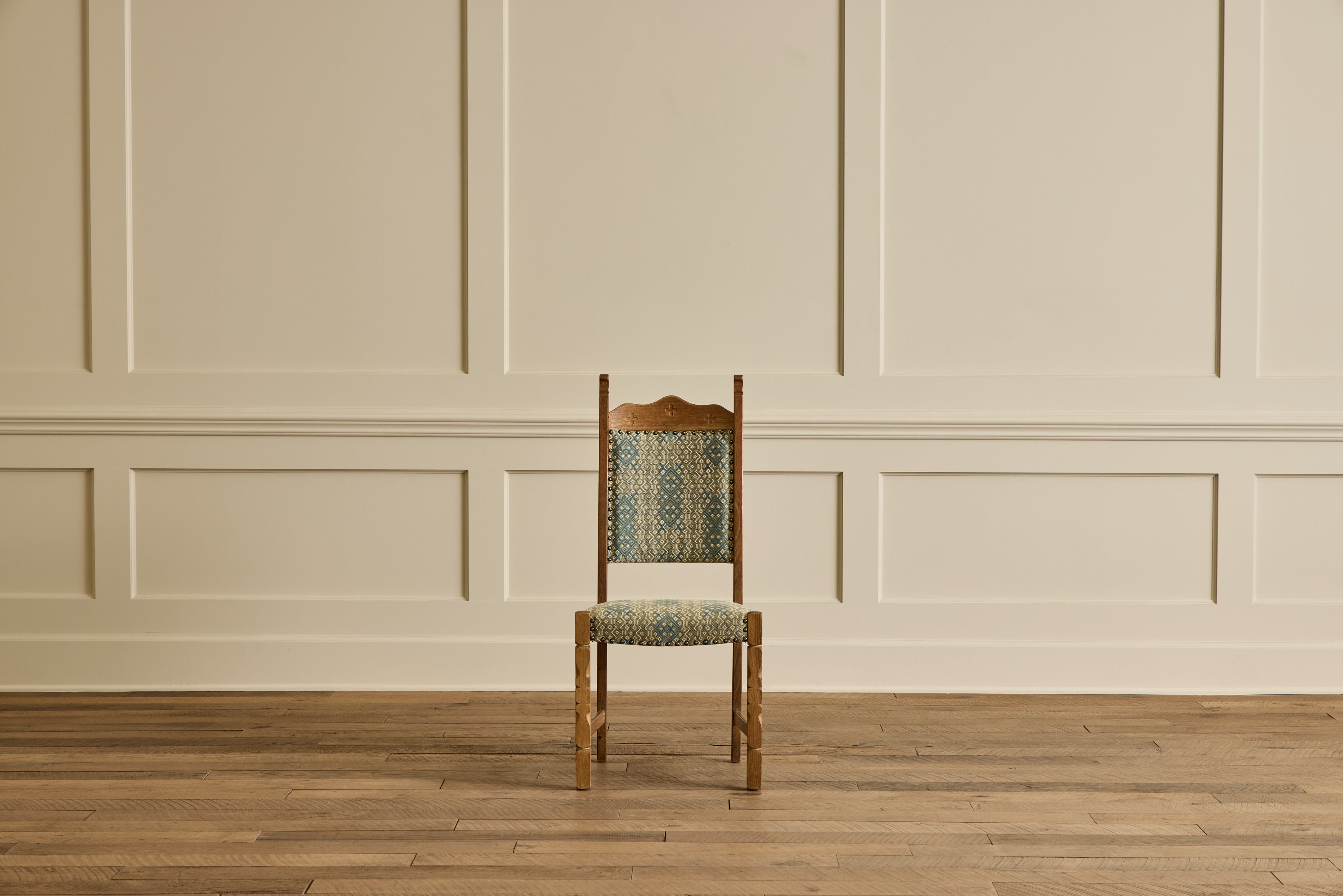 Set of 4 Carved Oak Dining Chairs