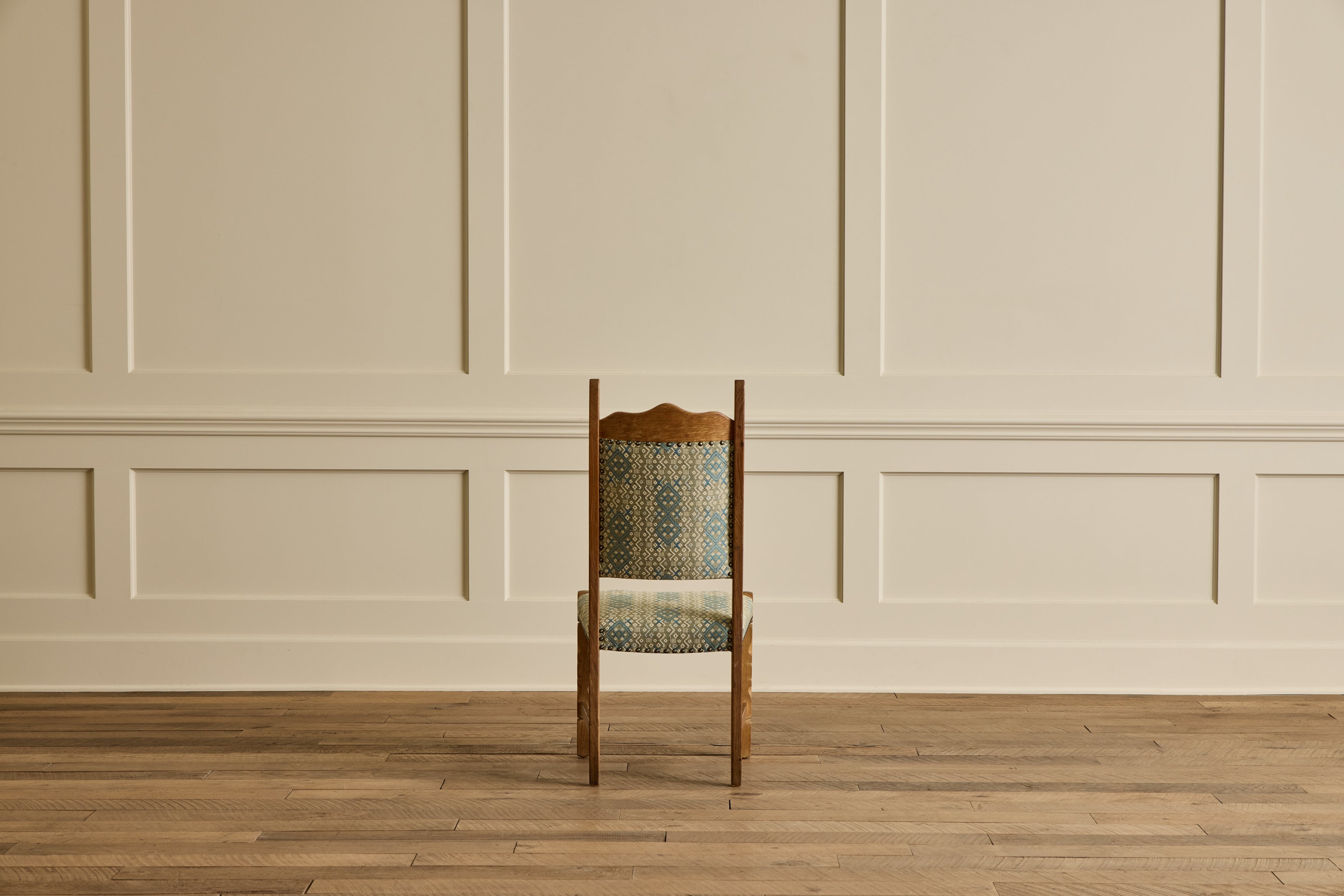 Set of 4 Carved Oak Dining Chairs