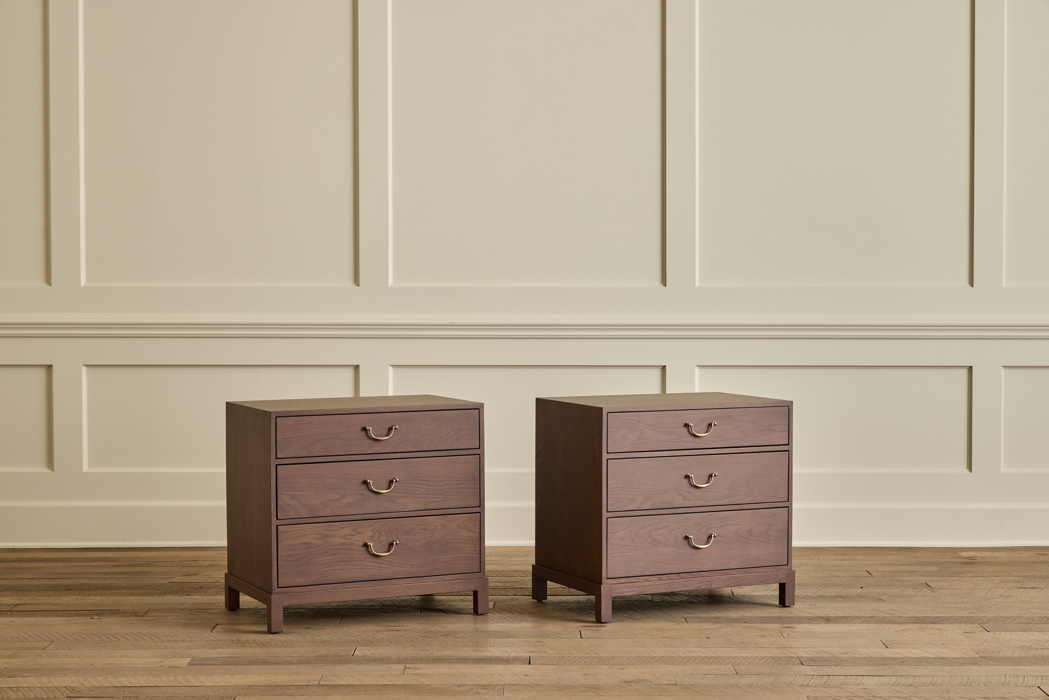 Campaign Chest, 28"