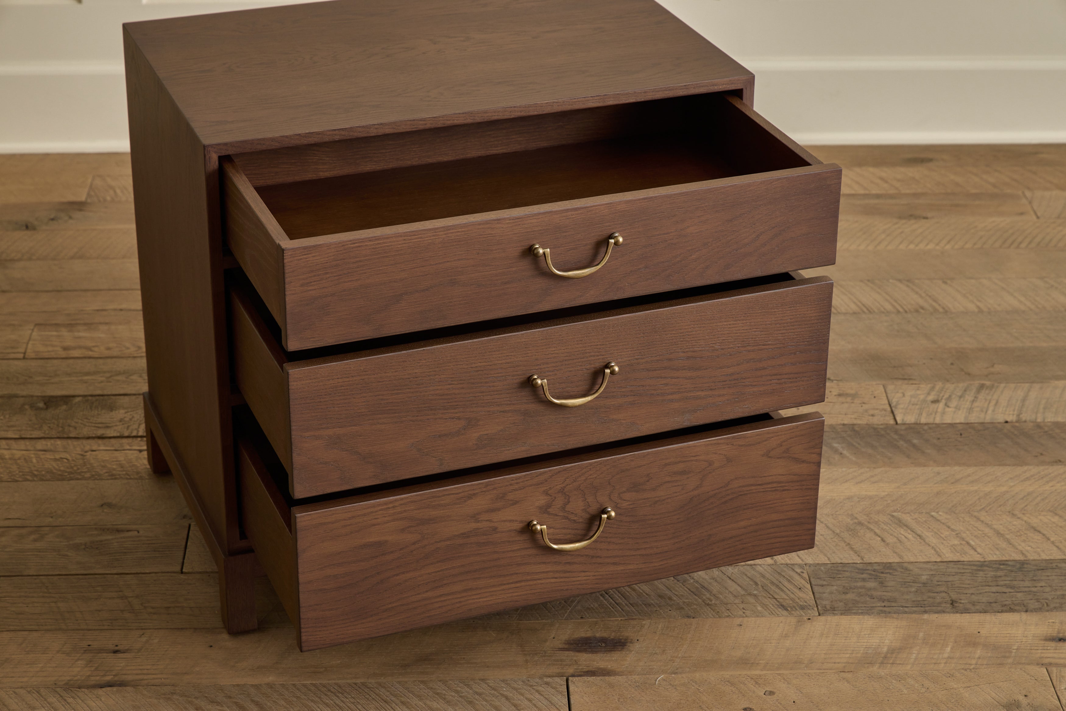 Campaign Chest, 28"