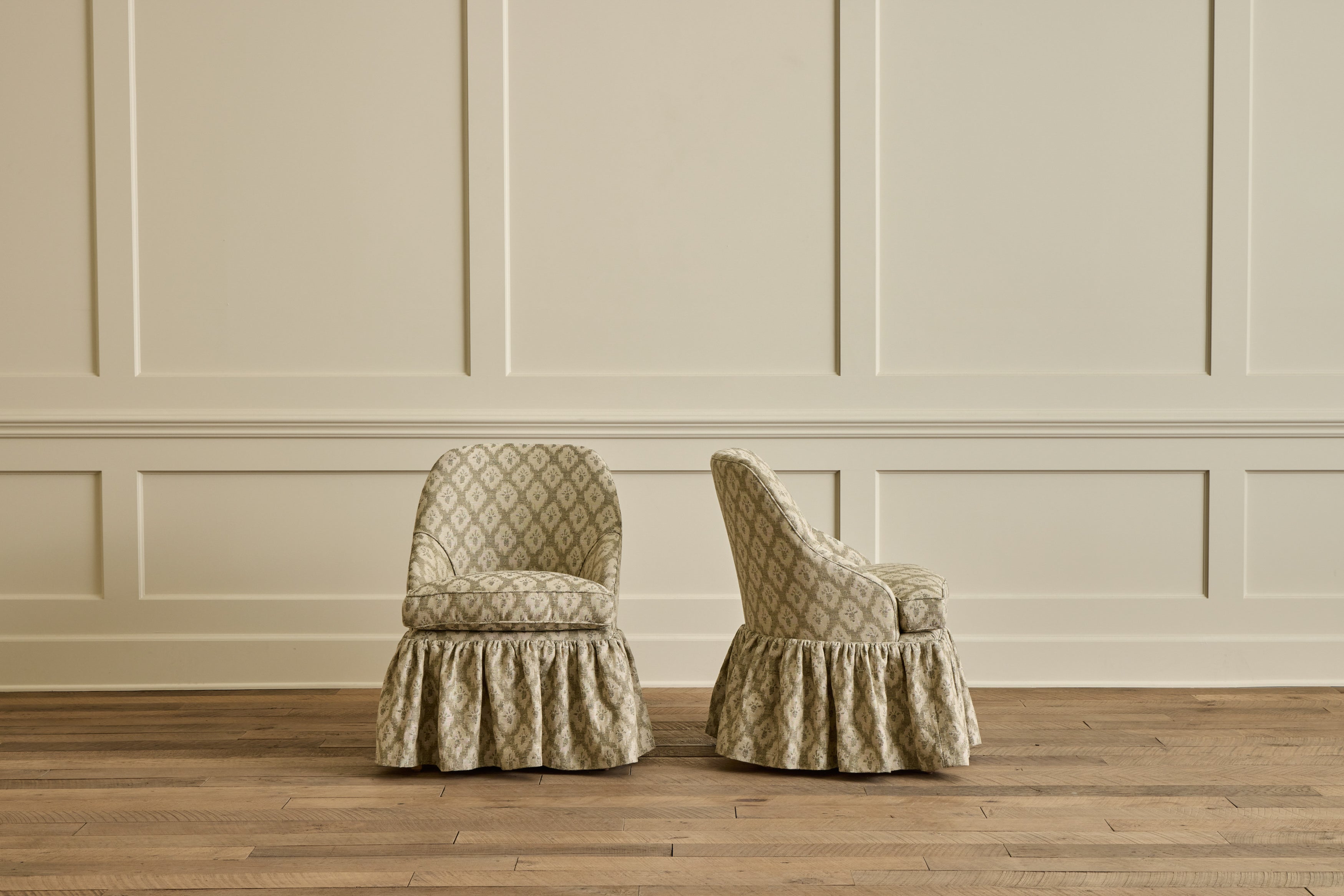 Skirted Cove Chair