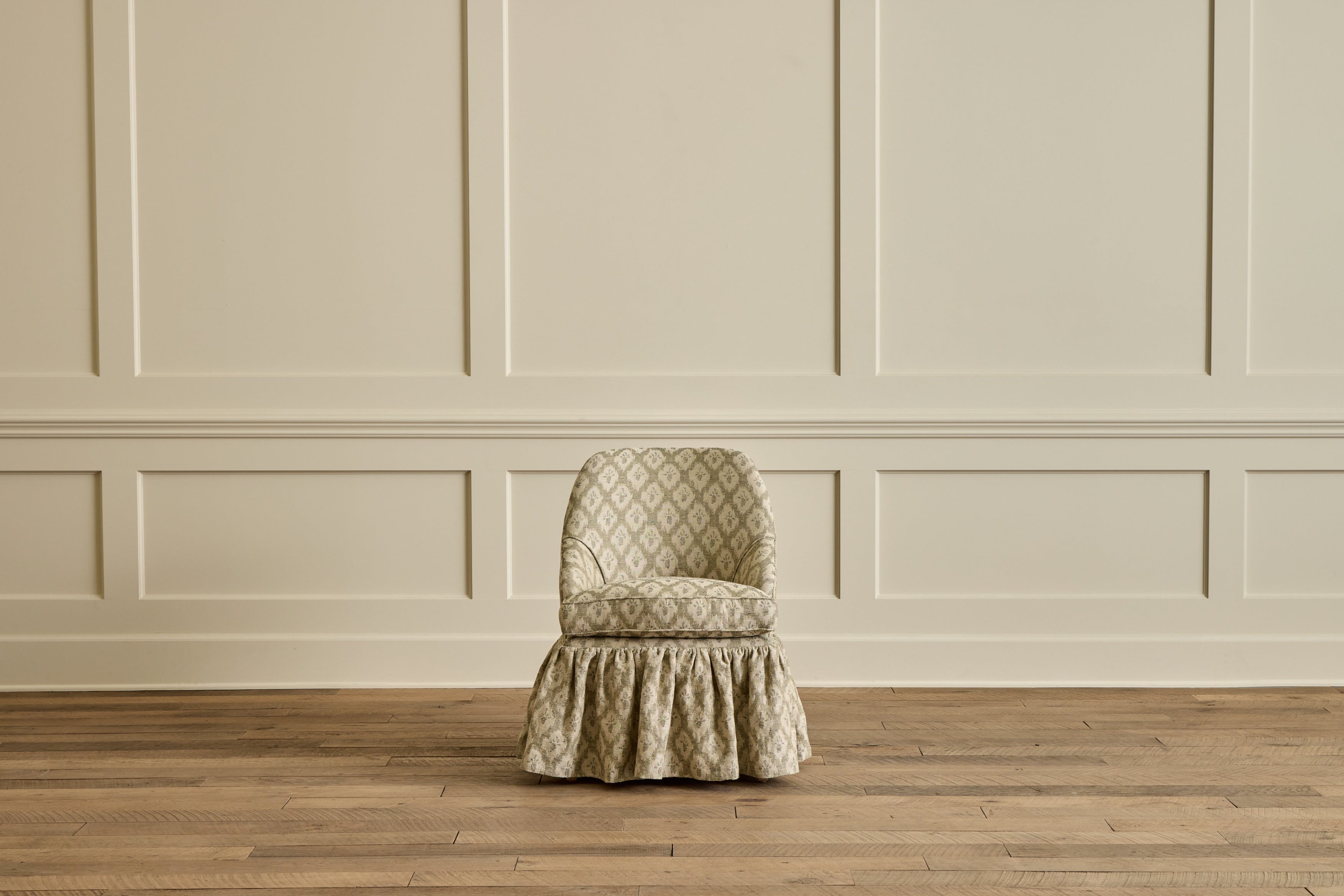 Skirted Cove Chair