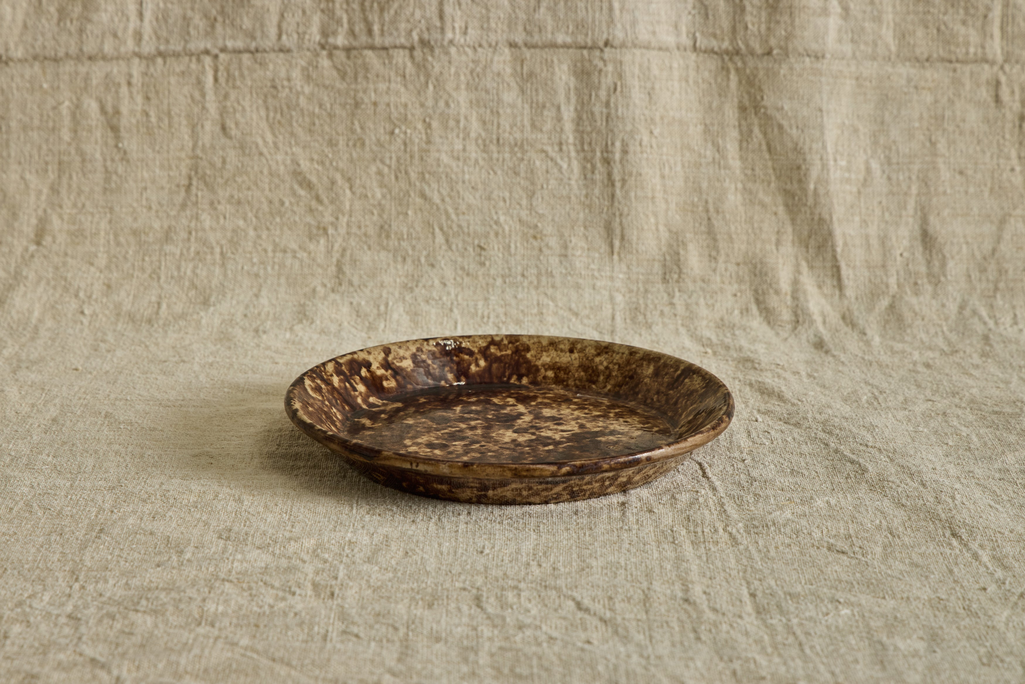 Rockingham Mottled Plate