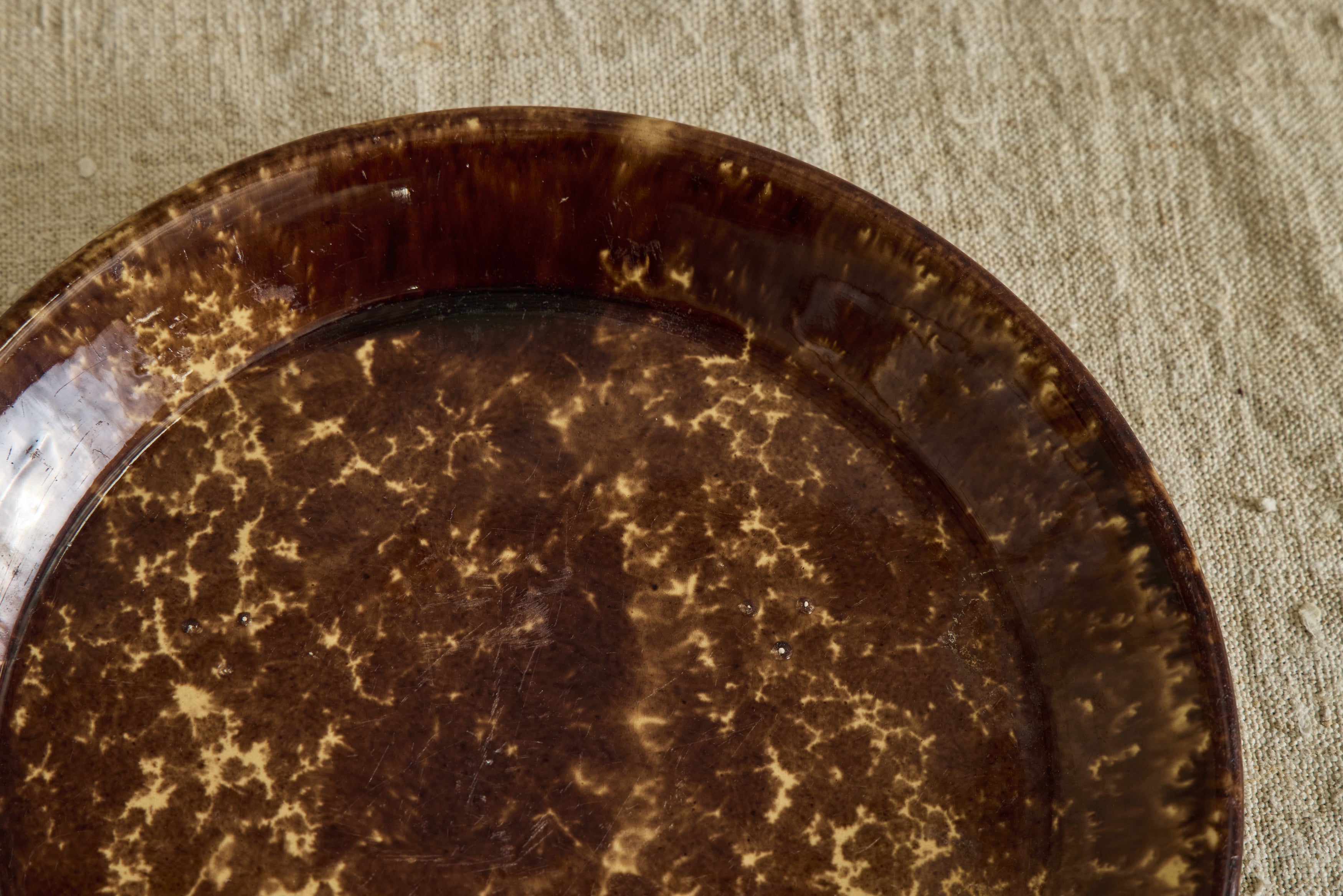 Rockingham Mottled Plate