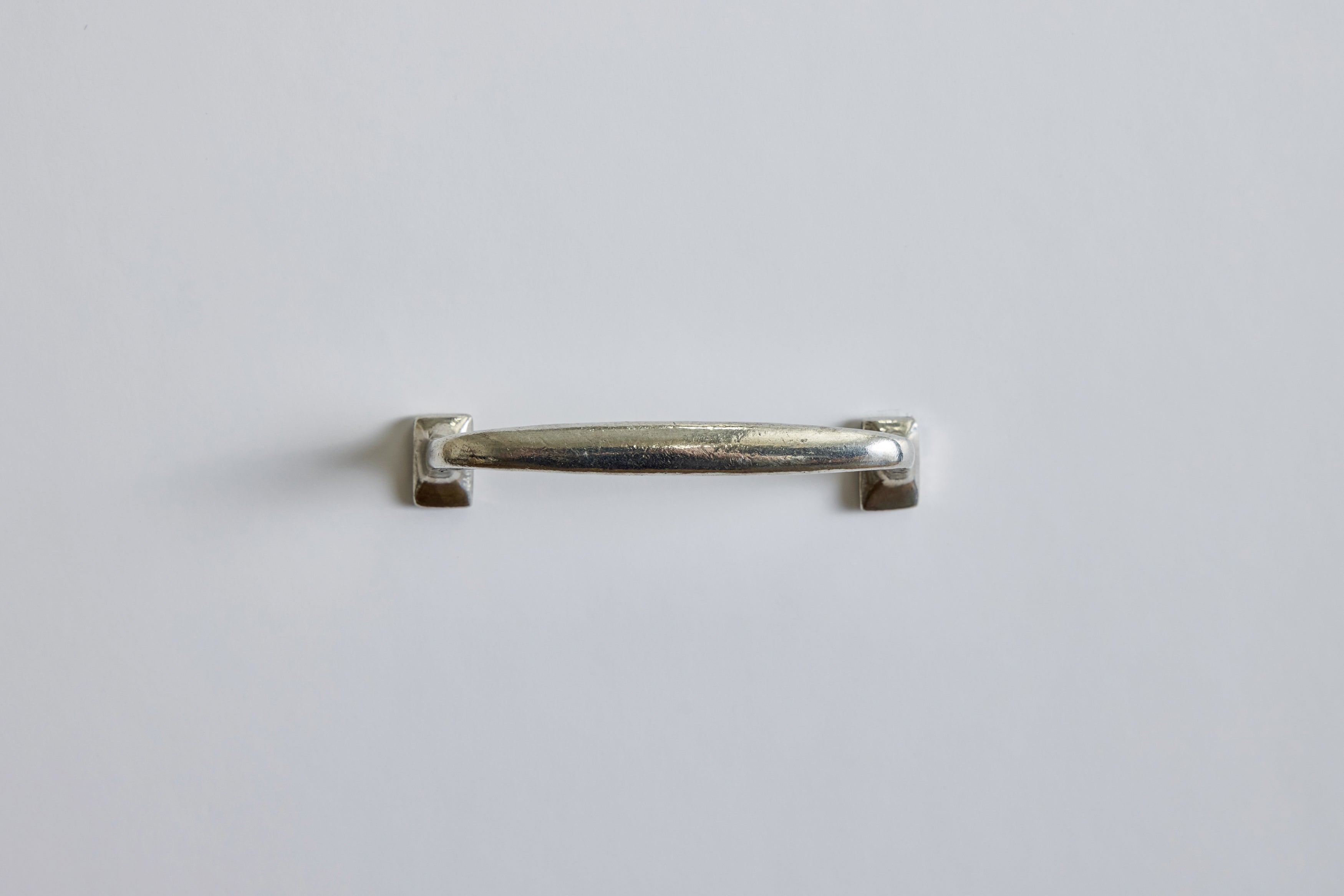 Pewter Angled Pull (Multiple Sizes)