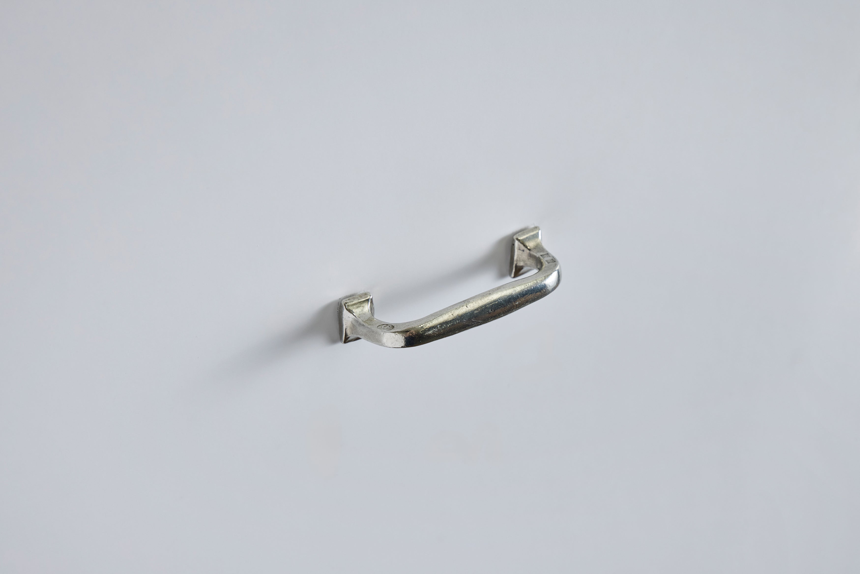 Pewter Angled Pull (Multiple Sizes)
