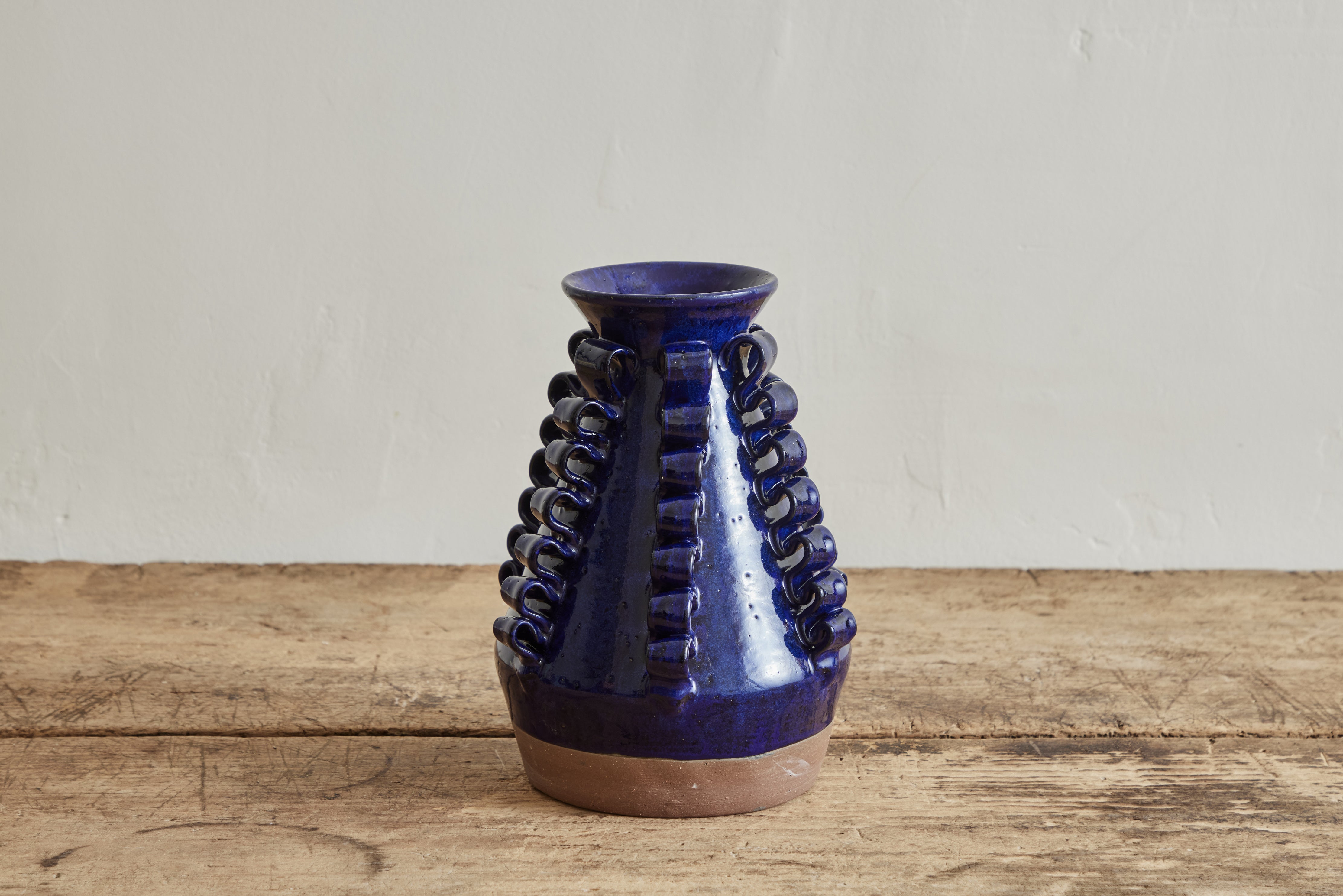 Perla Valtierra, Medium Lola A Vase in Indigo