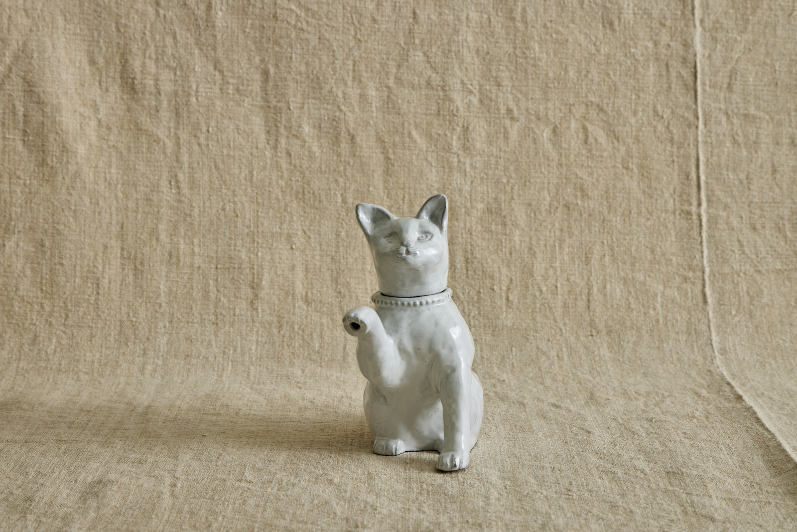 Small Setsuko Cat Teapot – Nickey Kehoe