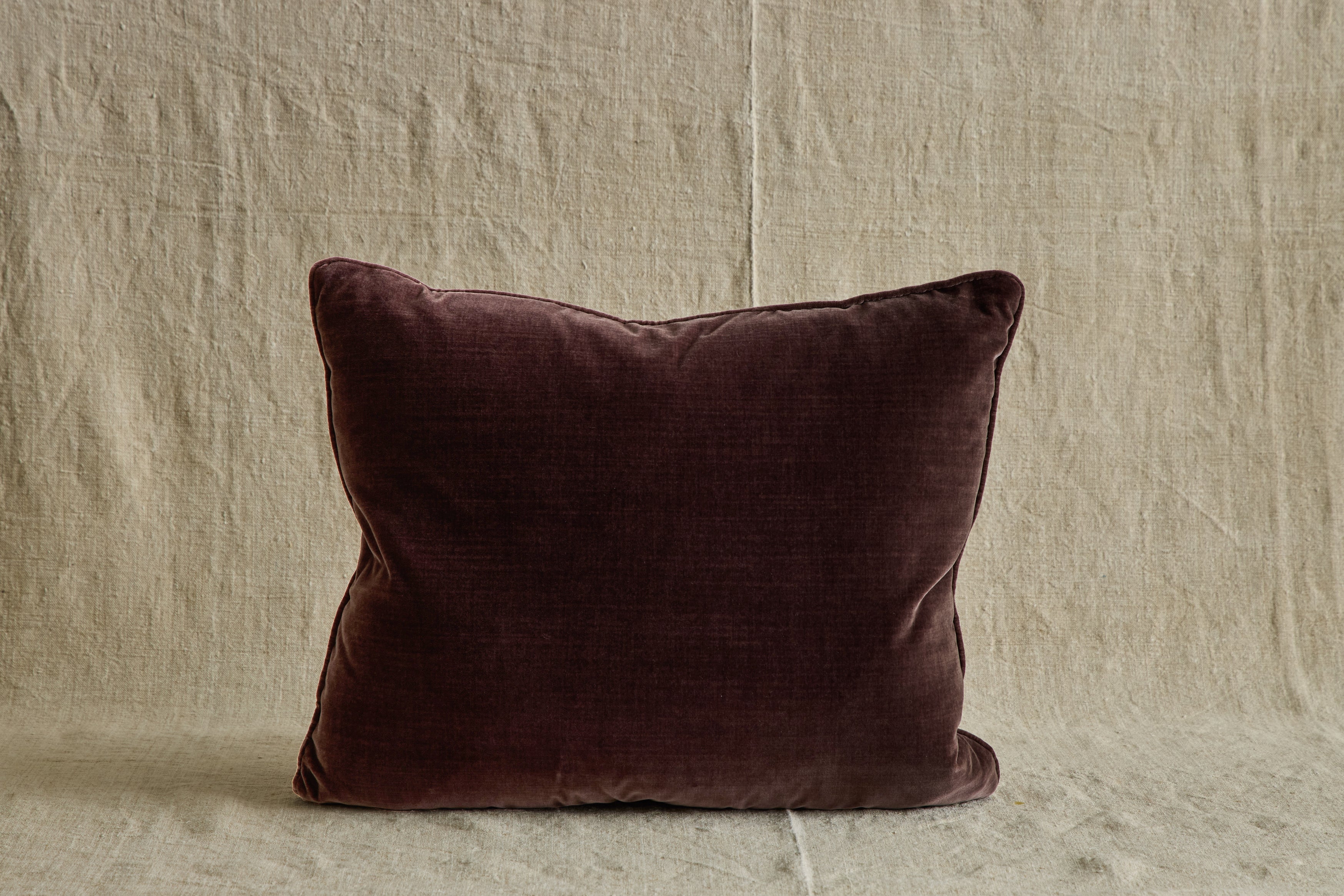 Velvet Pillow in Raisin