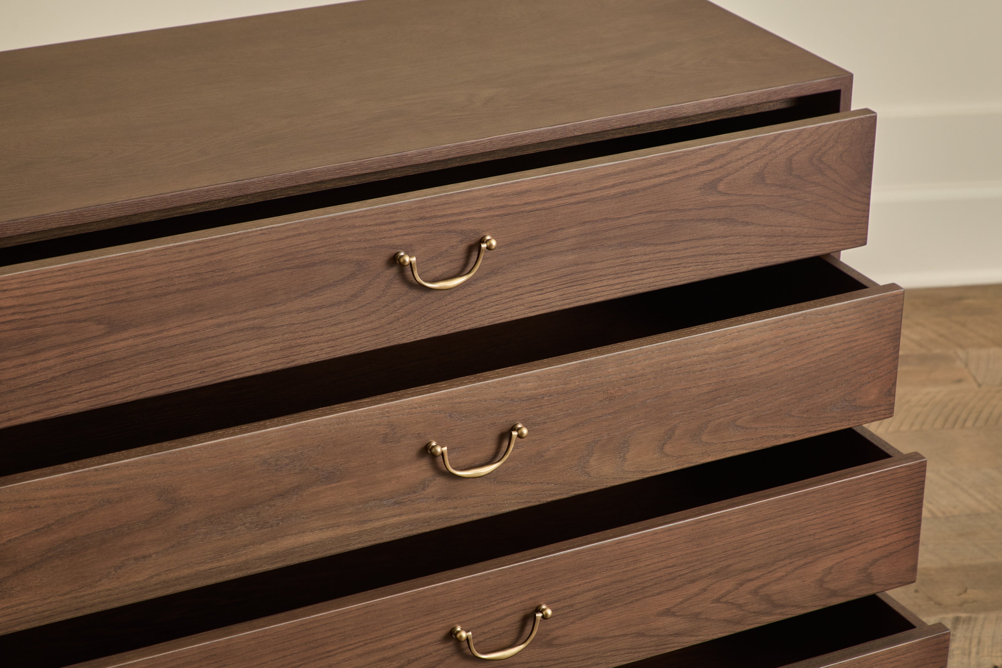Campaign Dresser, 42"