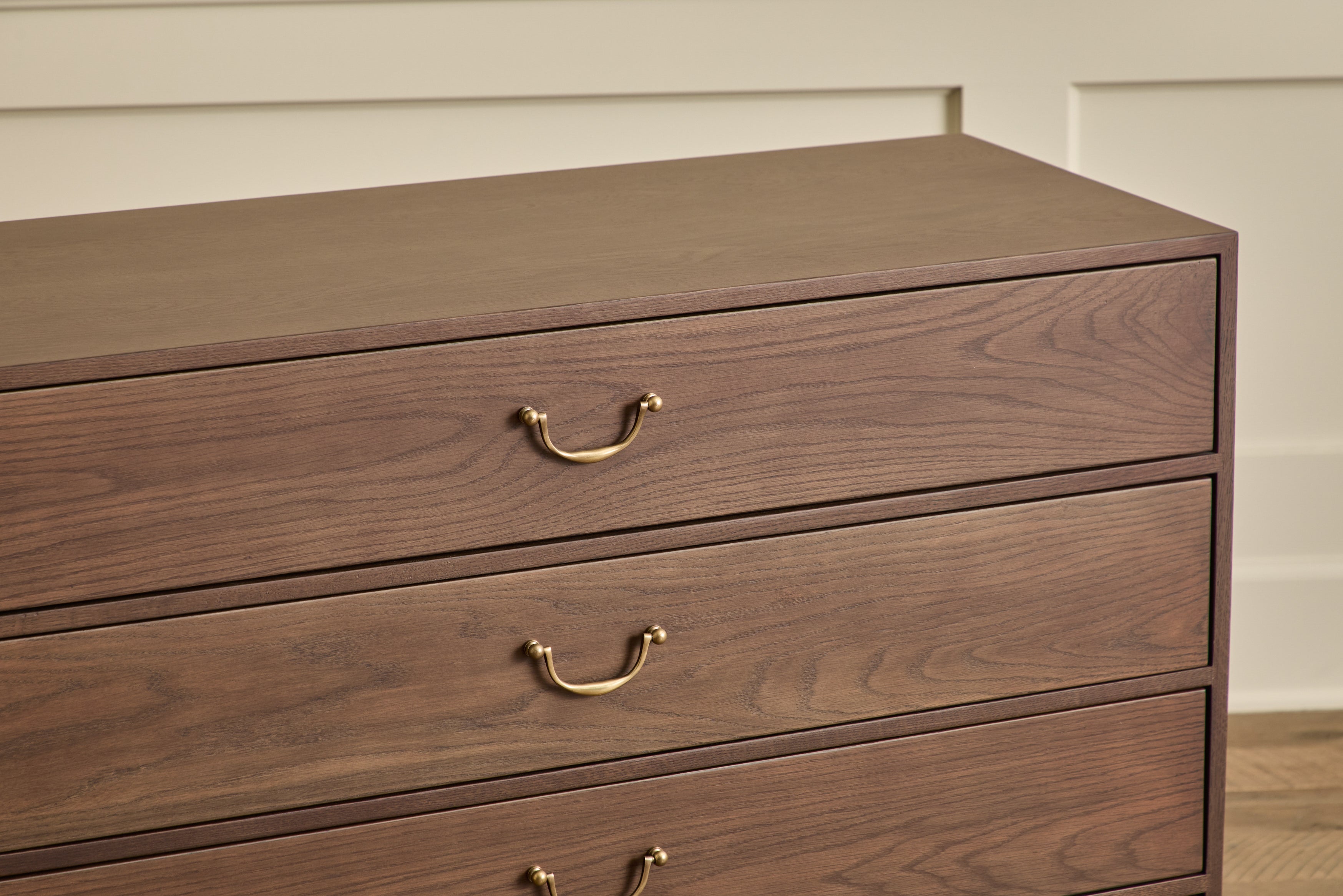 Campaign Dresser, 42"