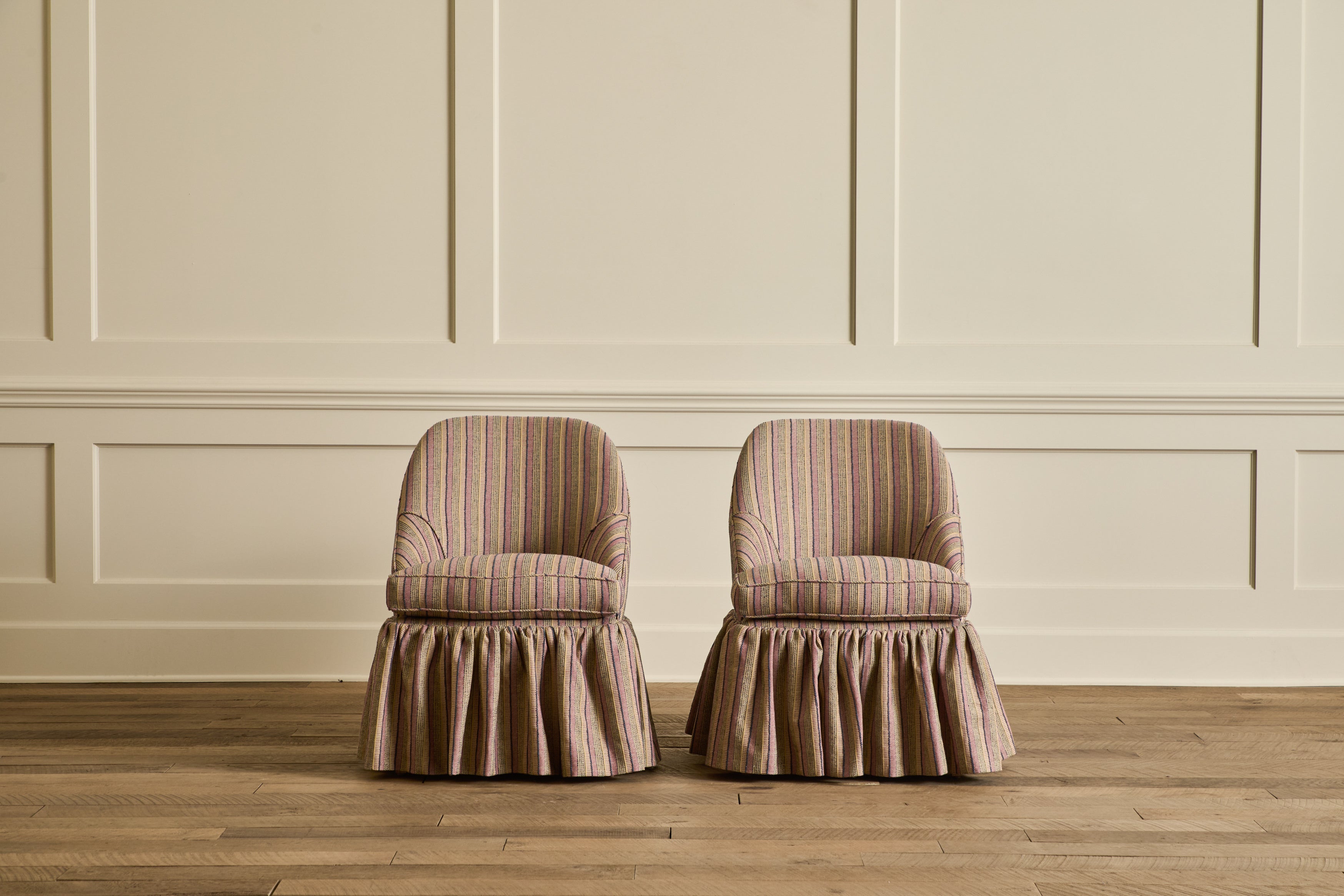 Skirted Cove Chair