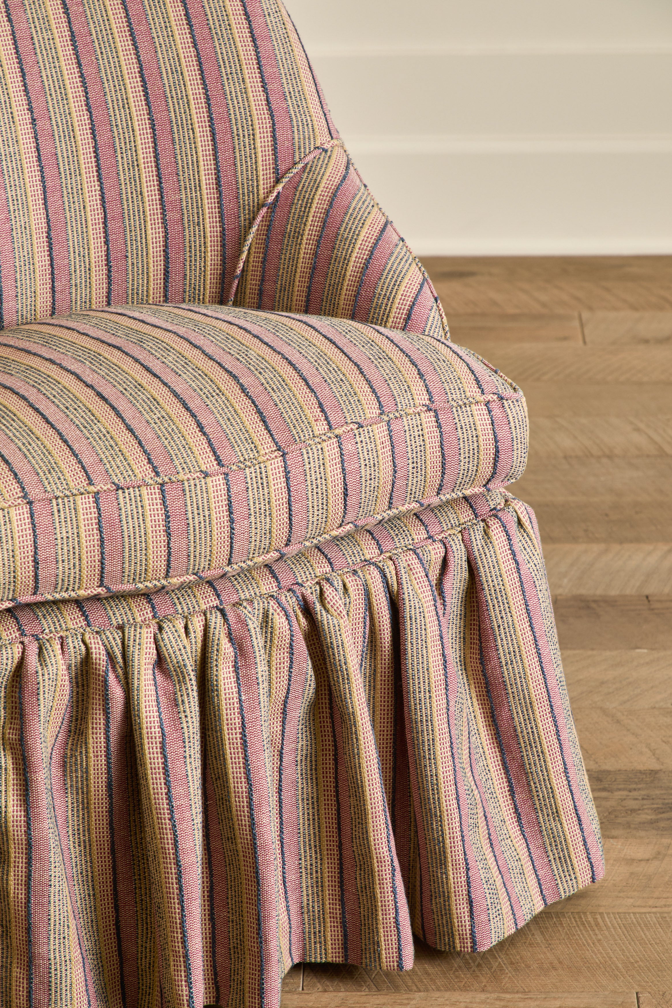 Skirted Cove Chair