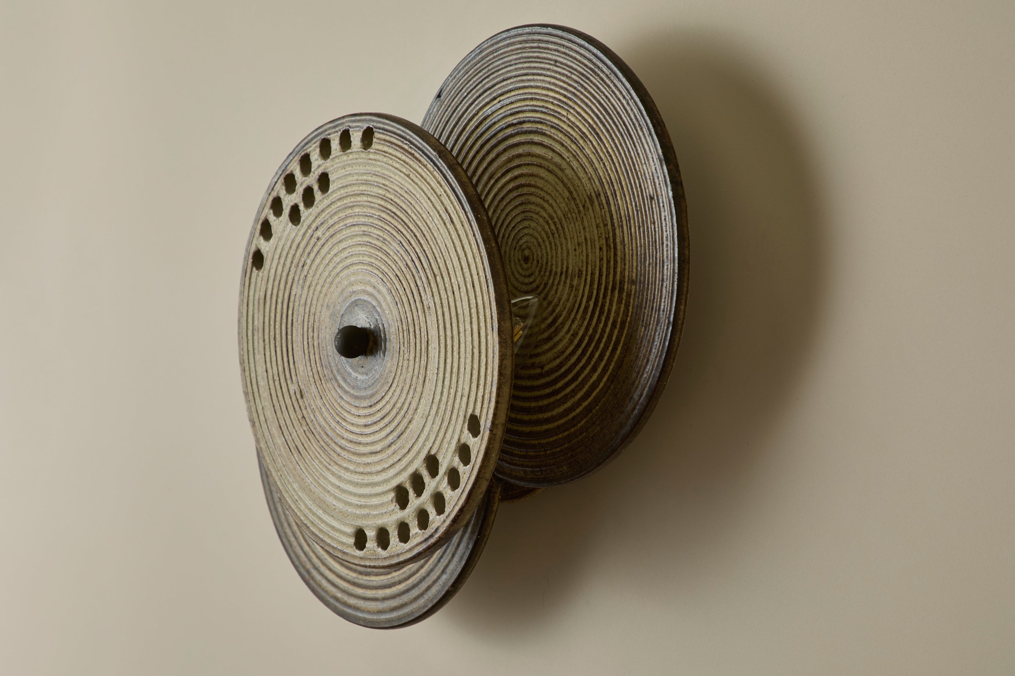 Axella Ceramic Wall Sconce