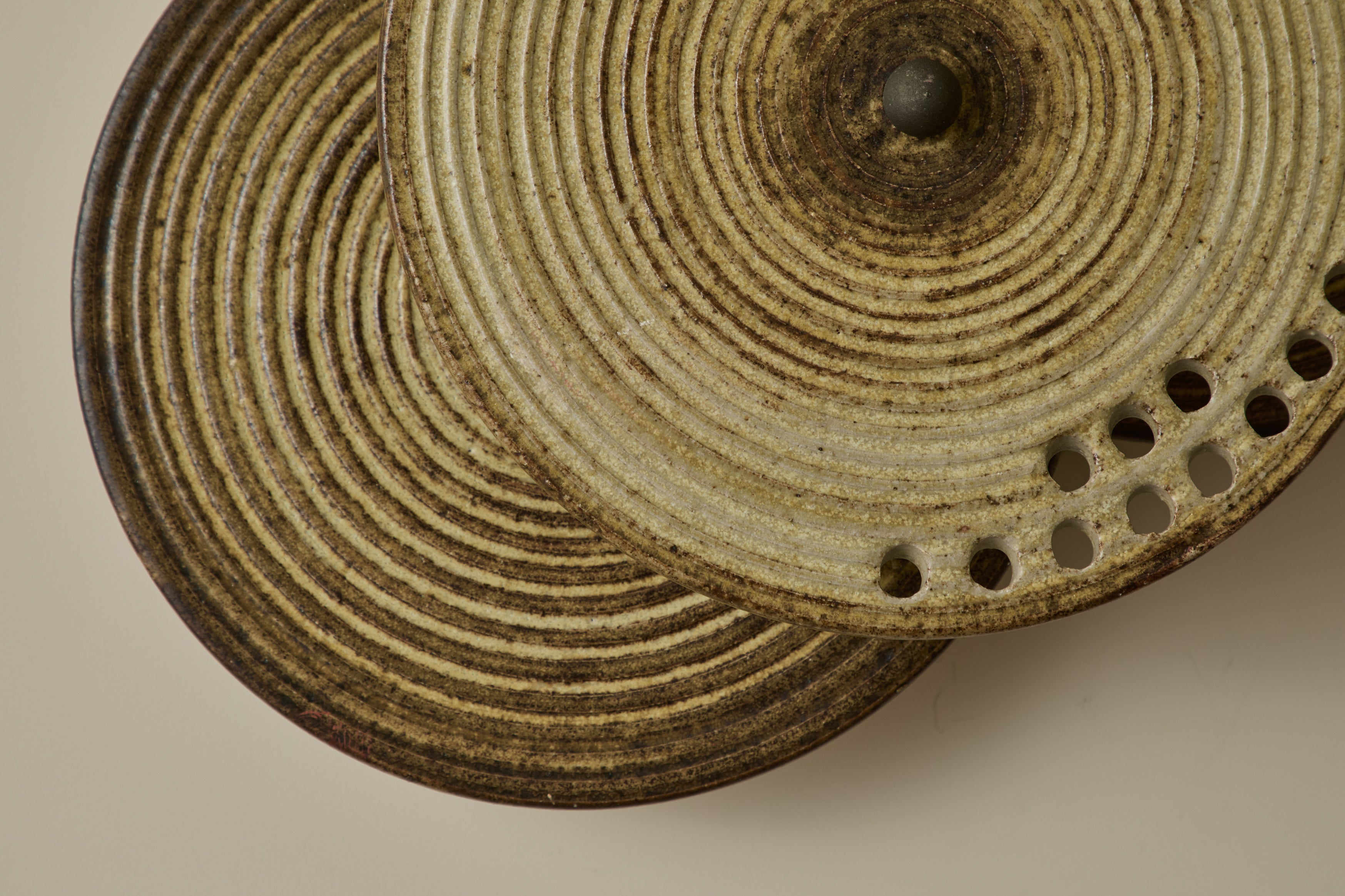 Axella Ceramic Wall Sconce