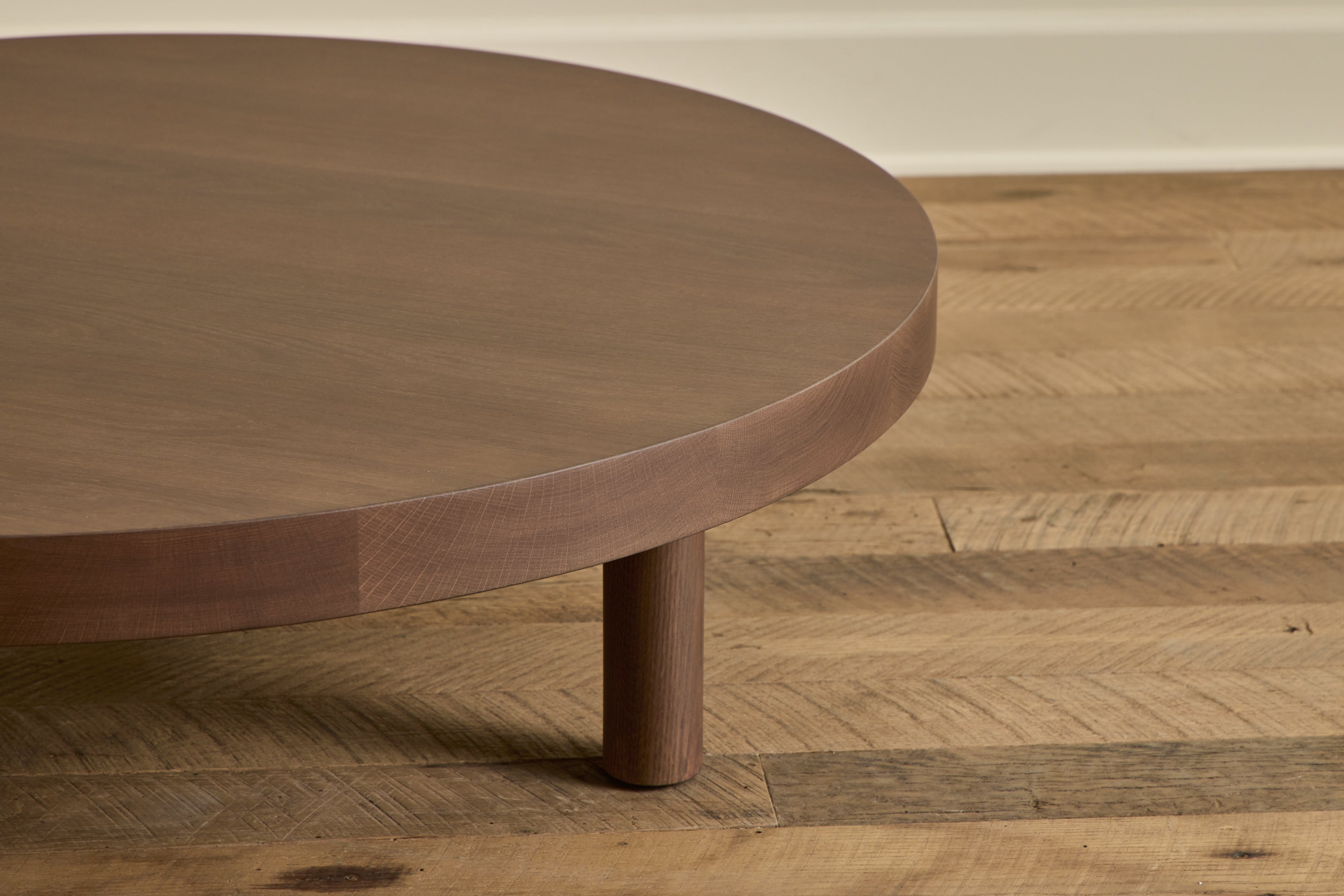 Round Coffee Table, 48"