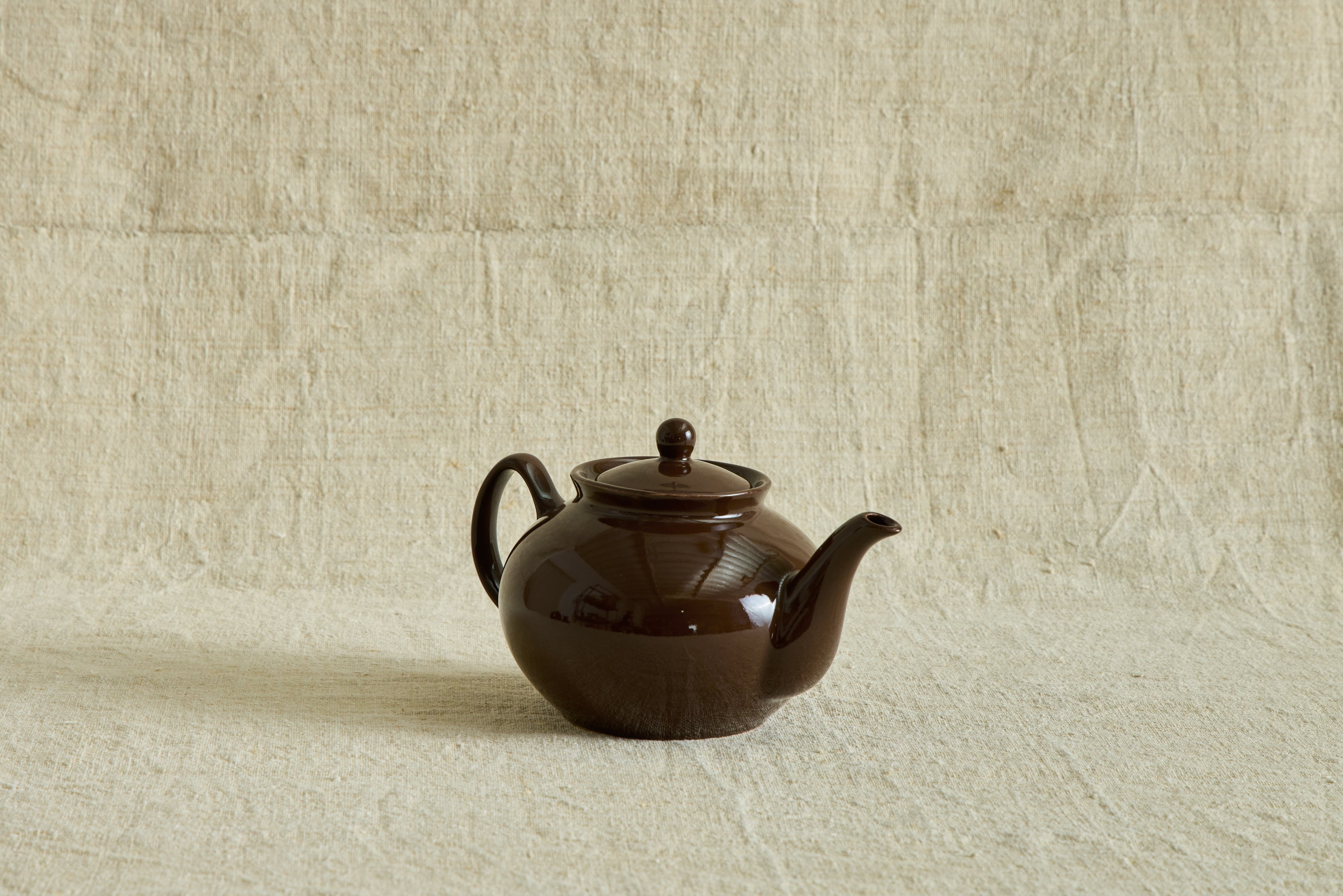 Teapot in Chestnut