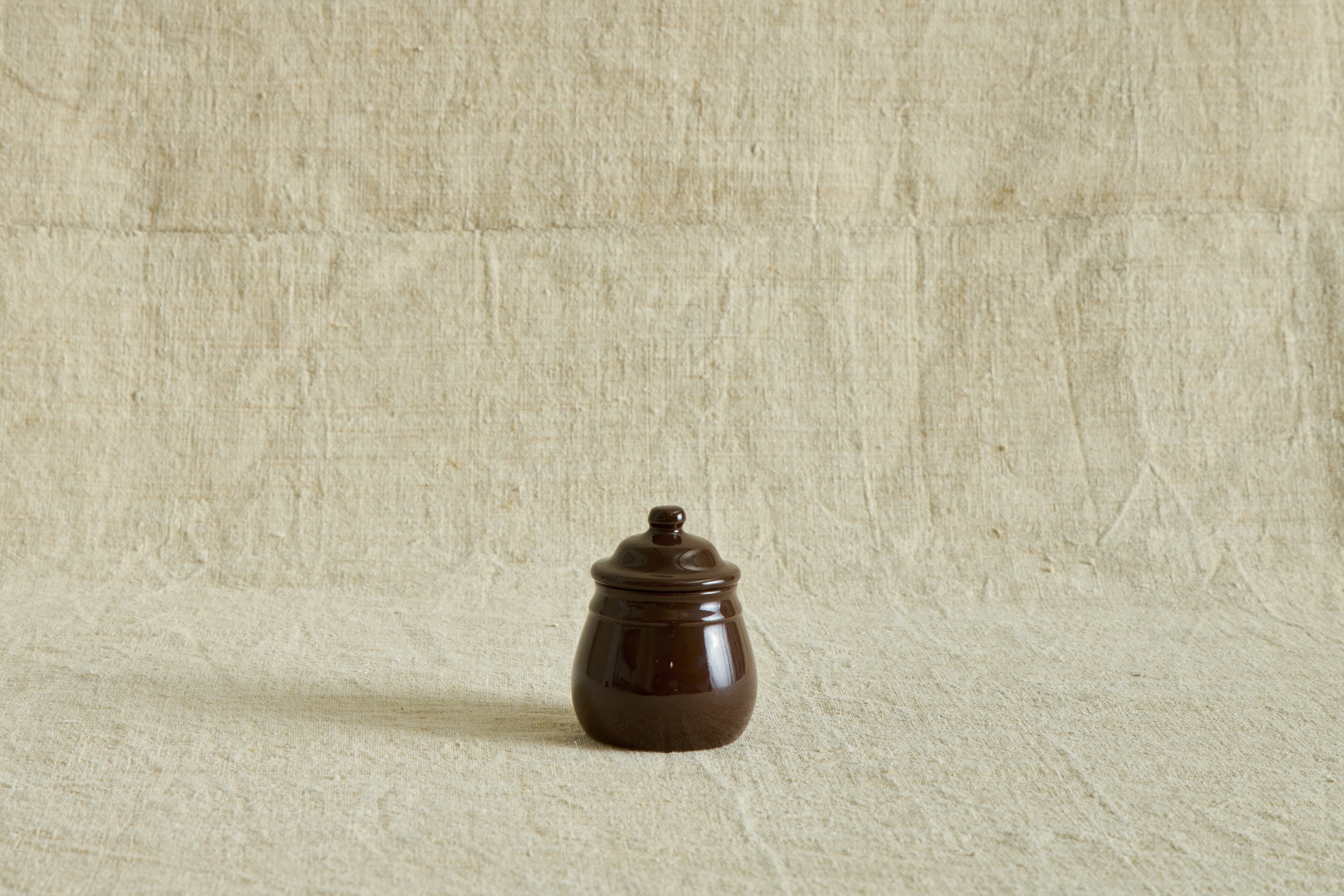 Sugar Bowl in Chestnut