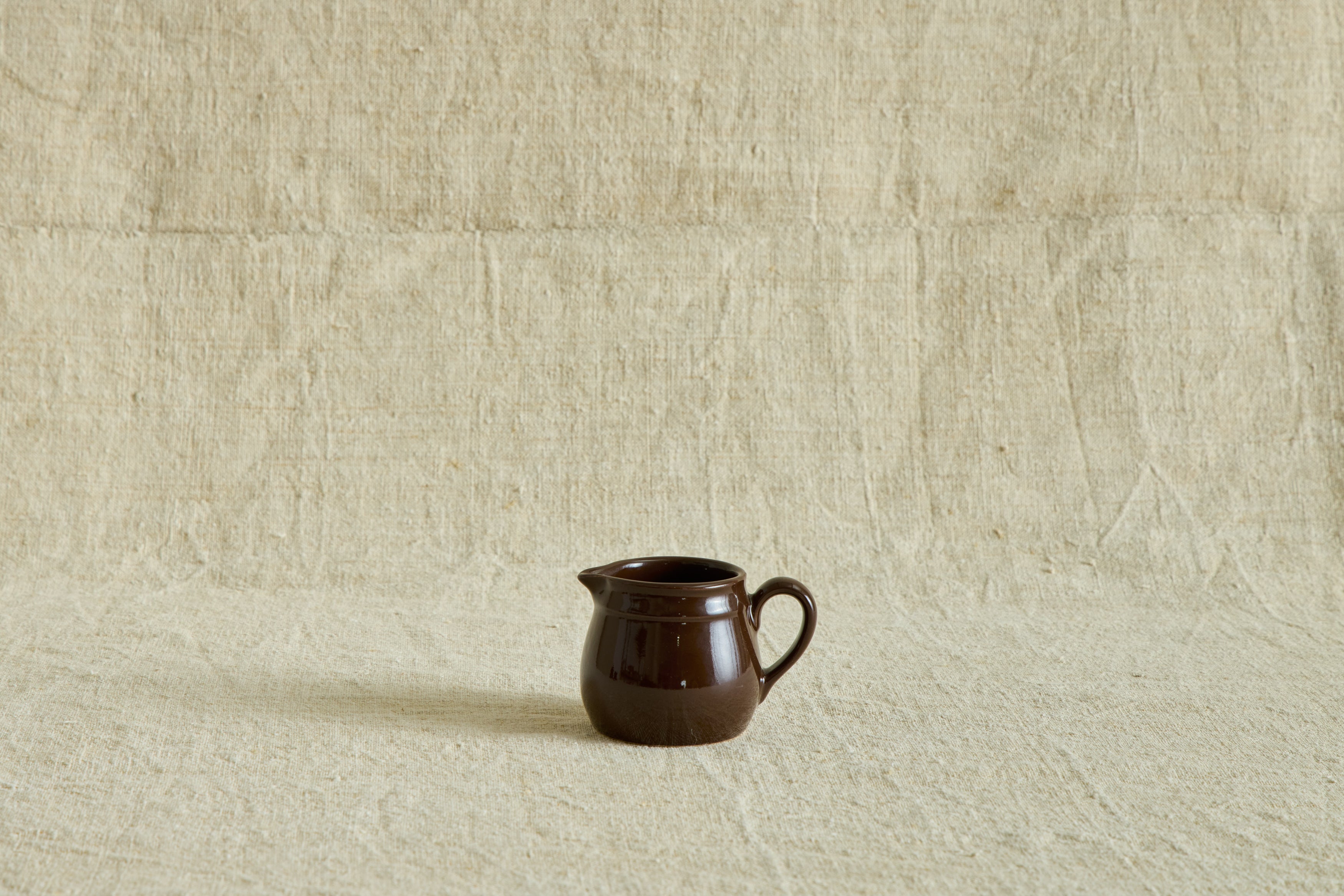 Creamer in Chestnut