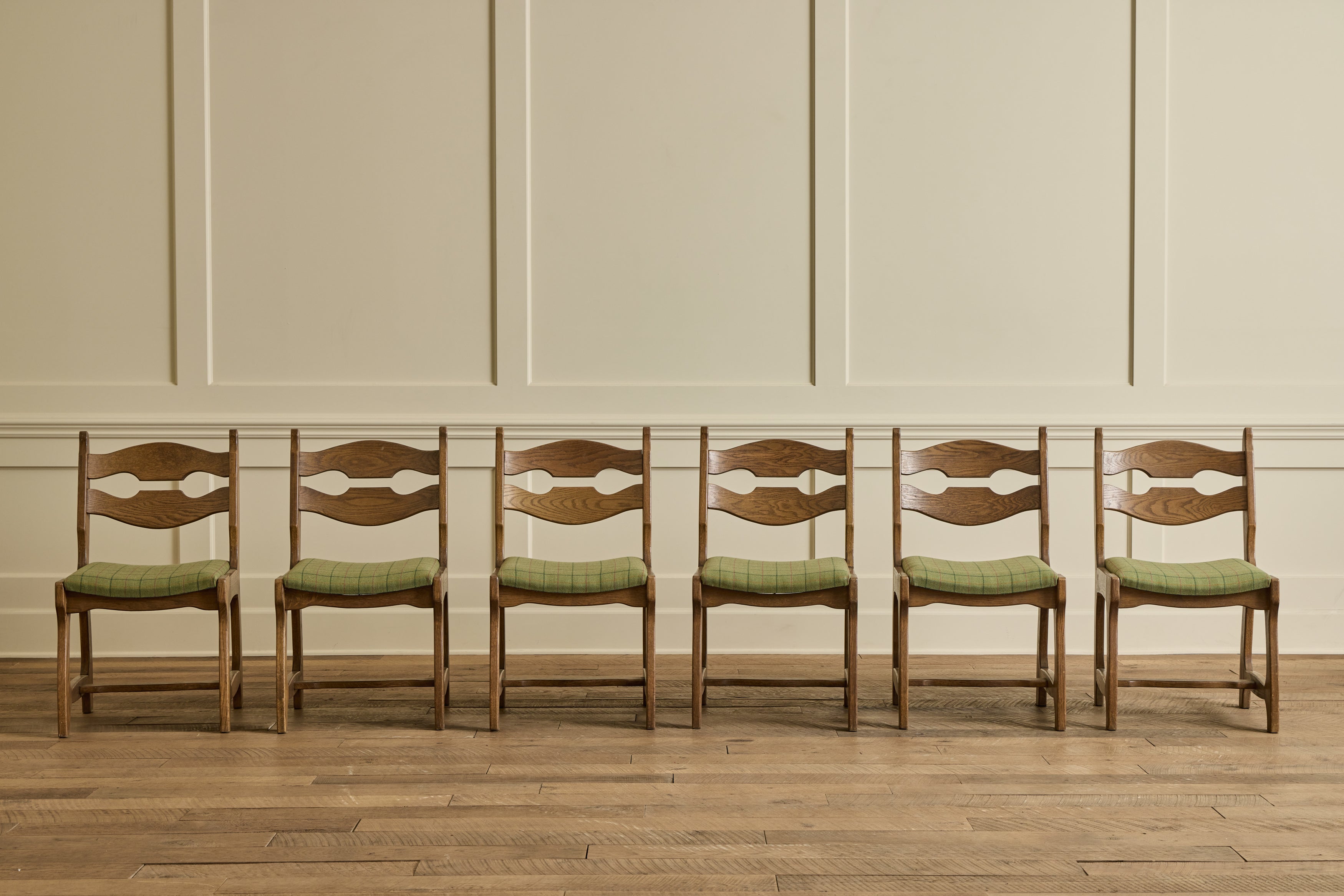 VTG SET OF 6 BELGIUM OAK CHAIRS