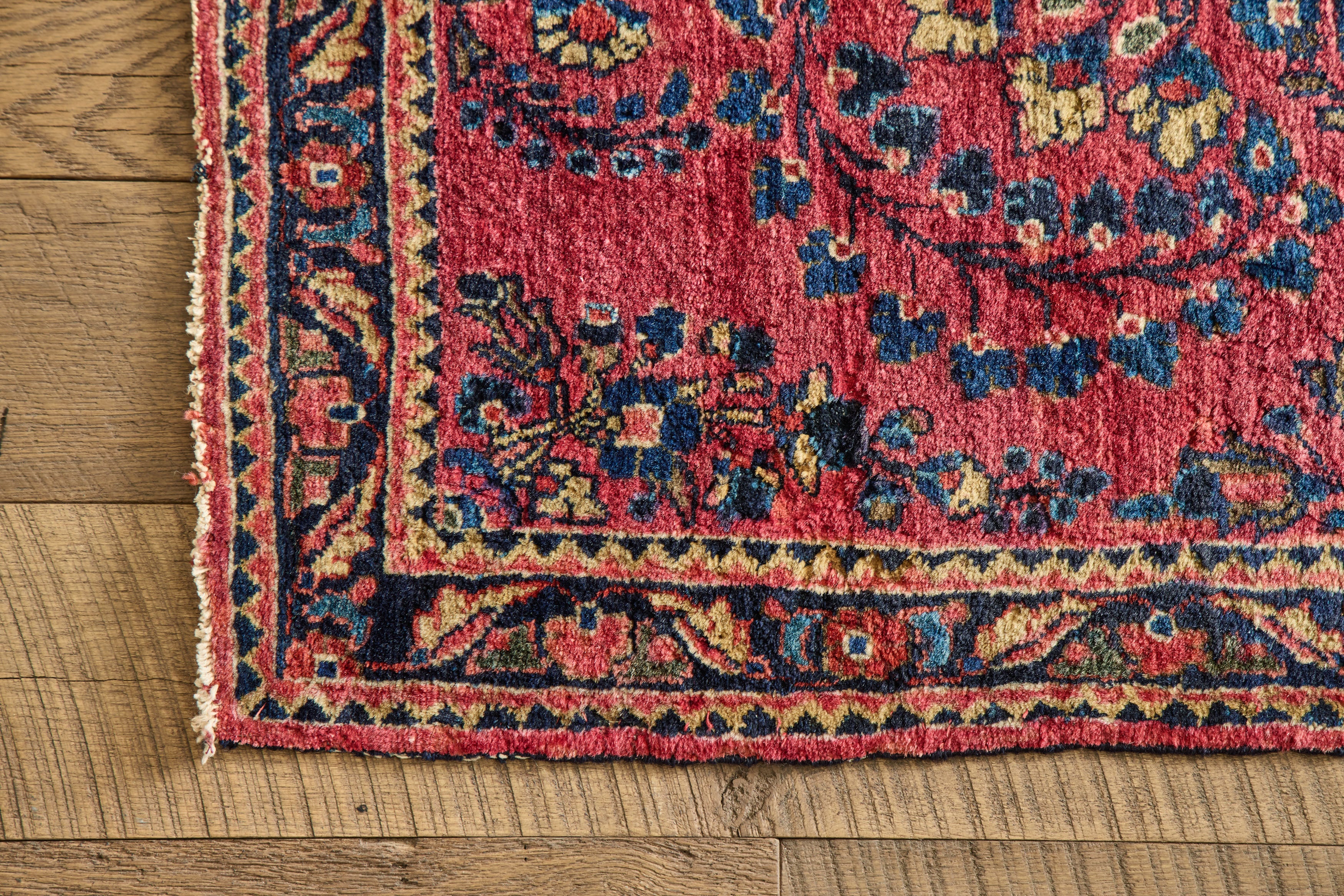 Persian Sarouk Throw Rug 2'3 x 4'3