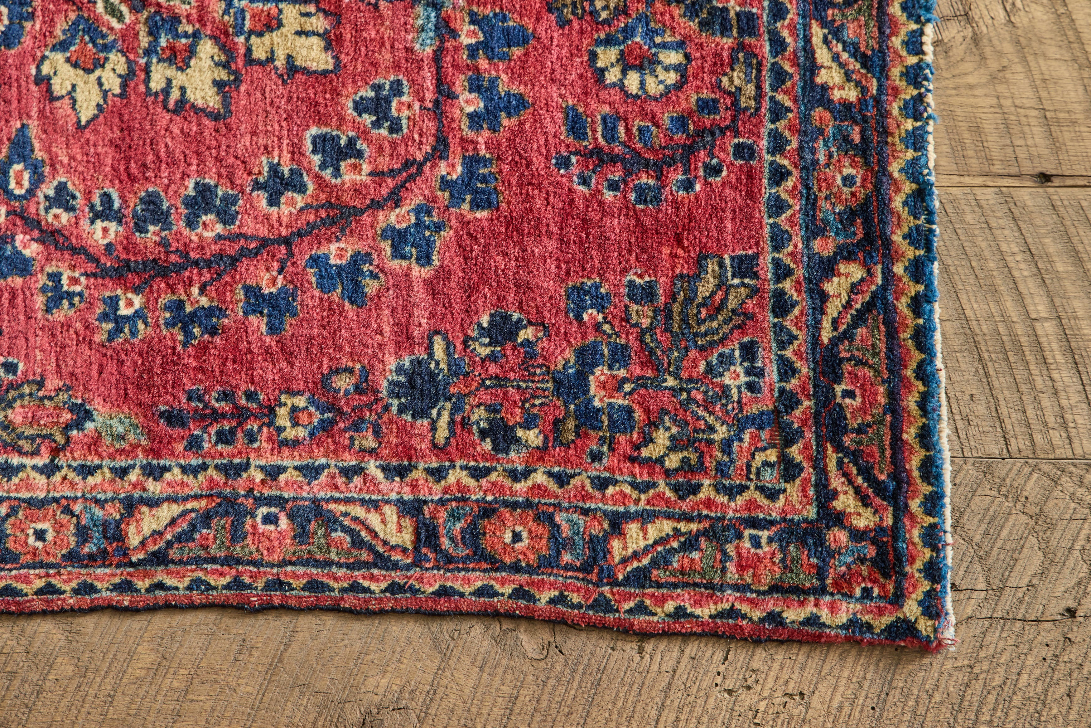 Persian Sarouk Throw Rug 2'3 x 4'3