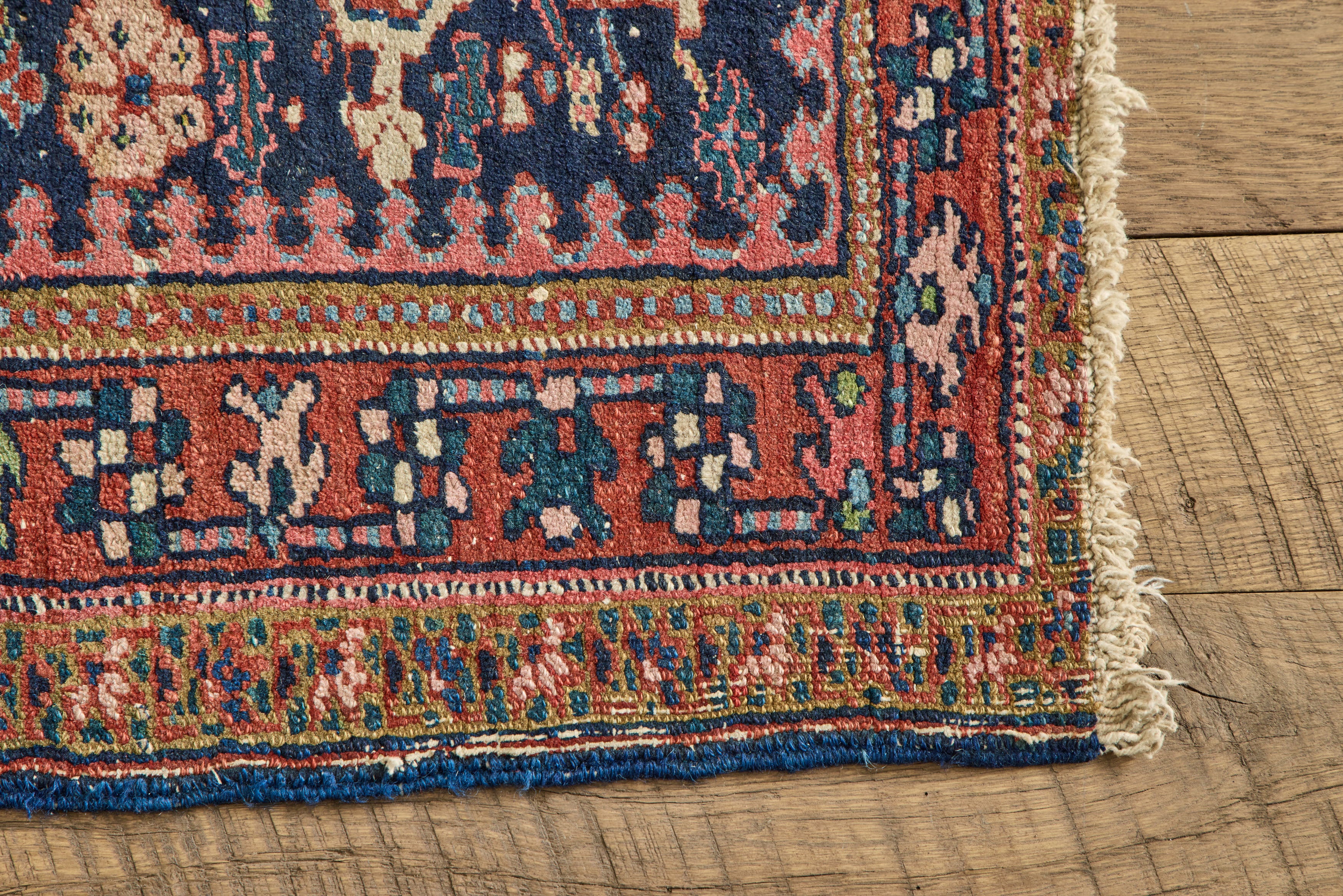 Square Heriz Throw Rug 3' x 3'2