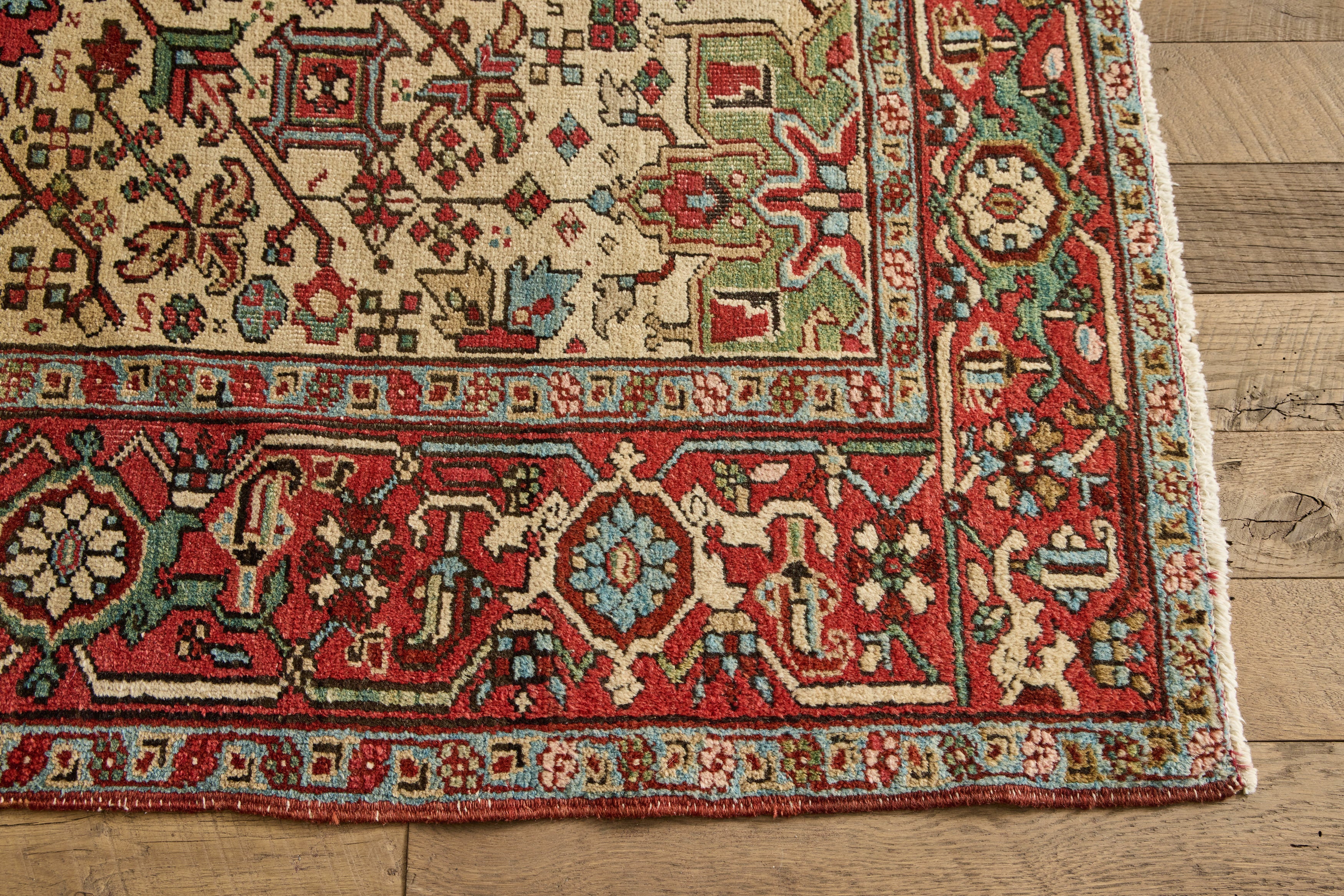 Floral Heriz Rug 6'9 x 9'9