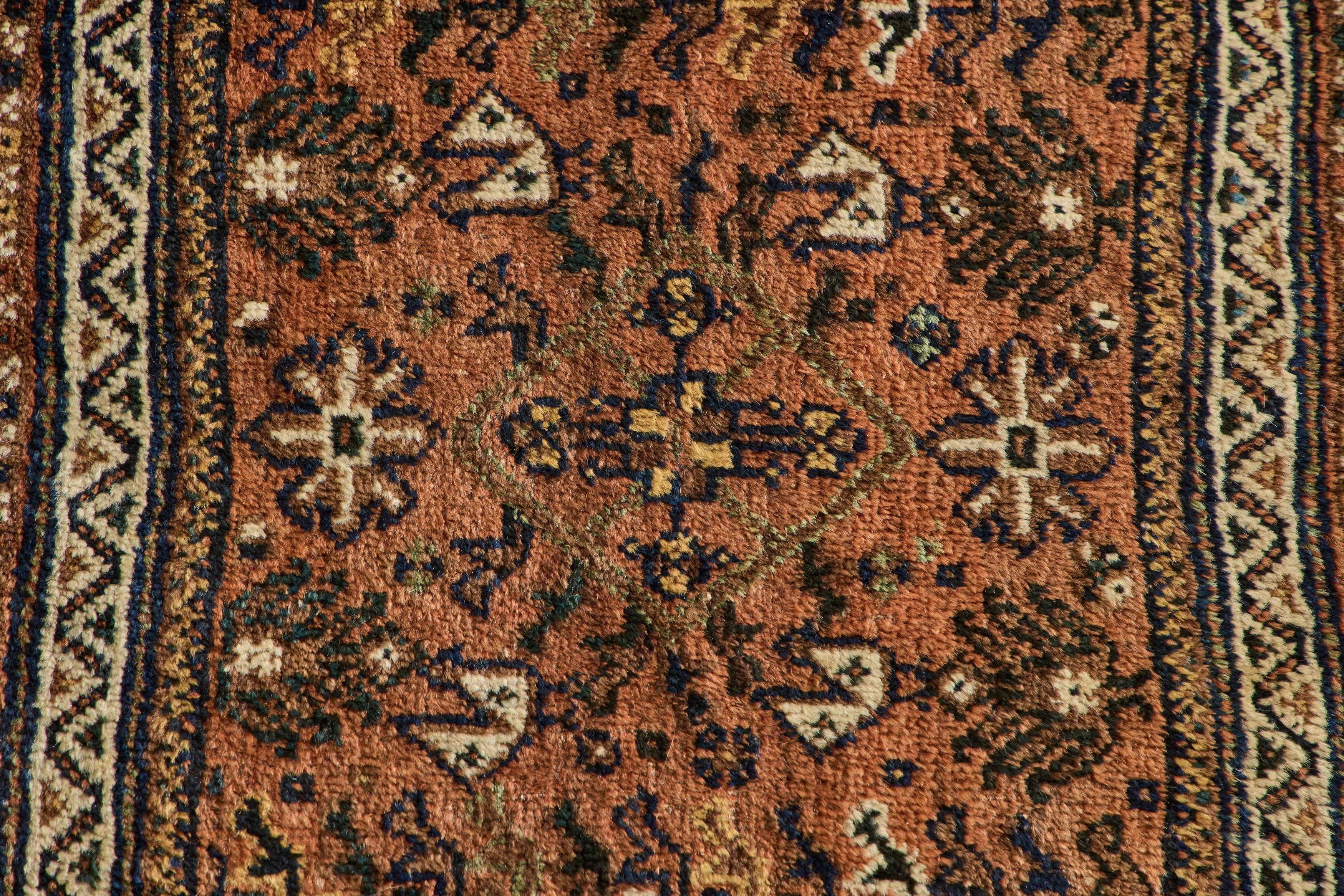 Tribal Shiraz Scatter Rug 2'8 x 3
